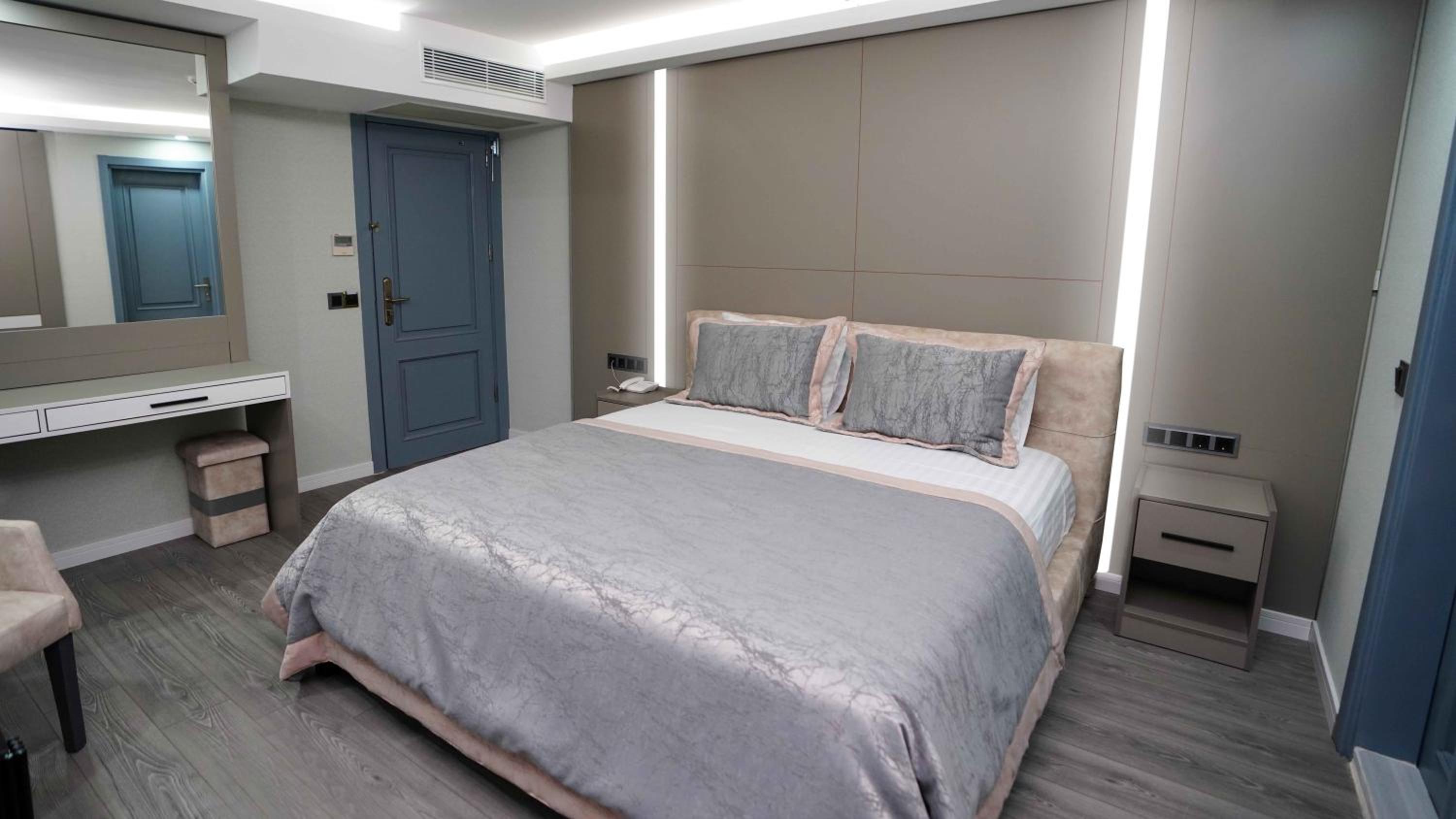 Deluxe Double Room with Sea View photo 2