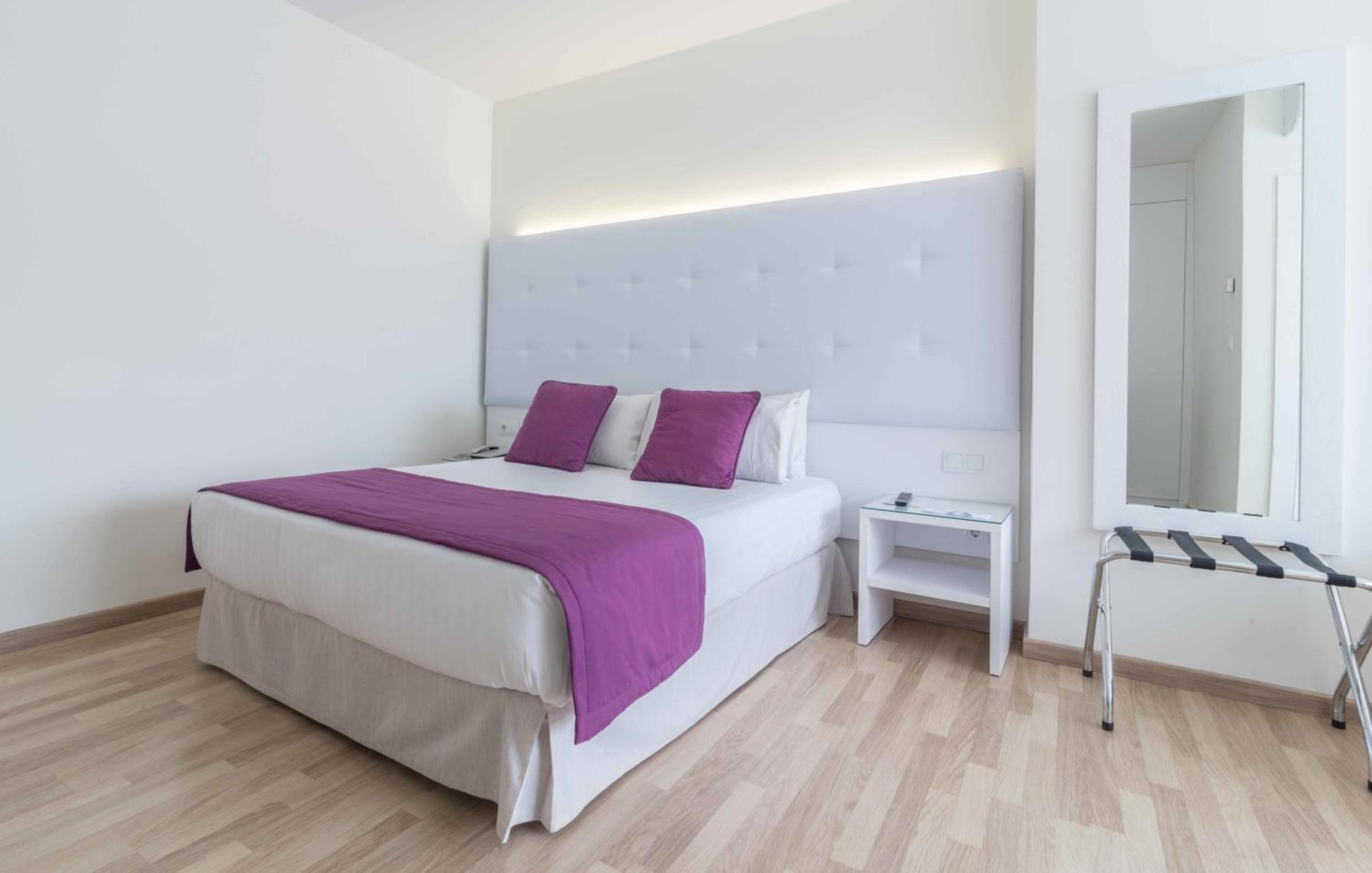 Superior Double or Twin Room with Sea View photo 3