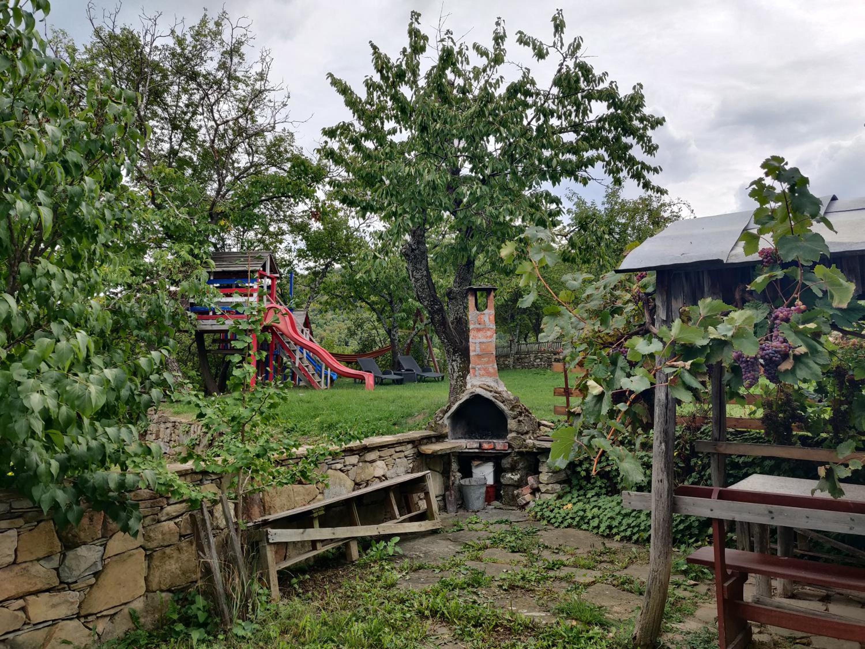 Villa - Photo 2