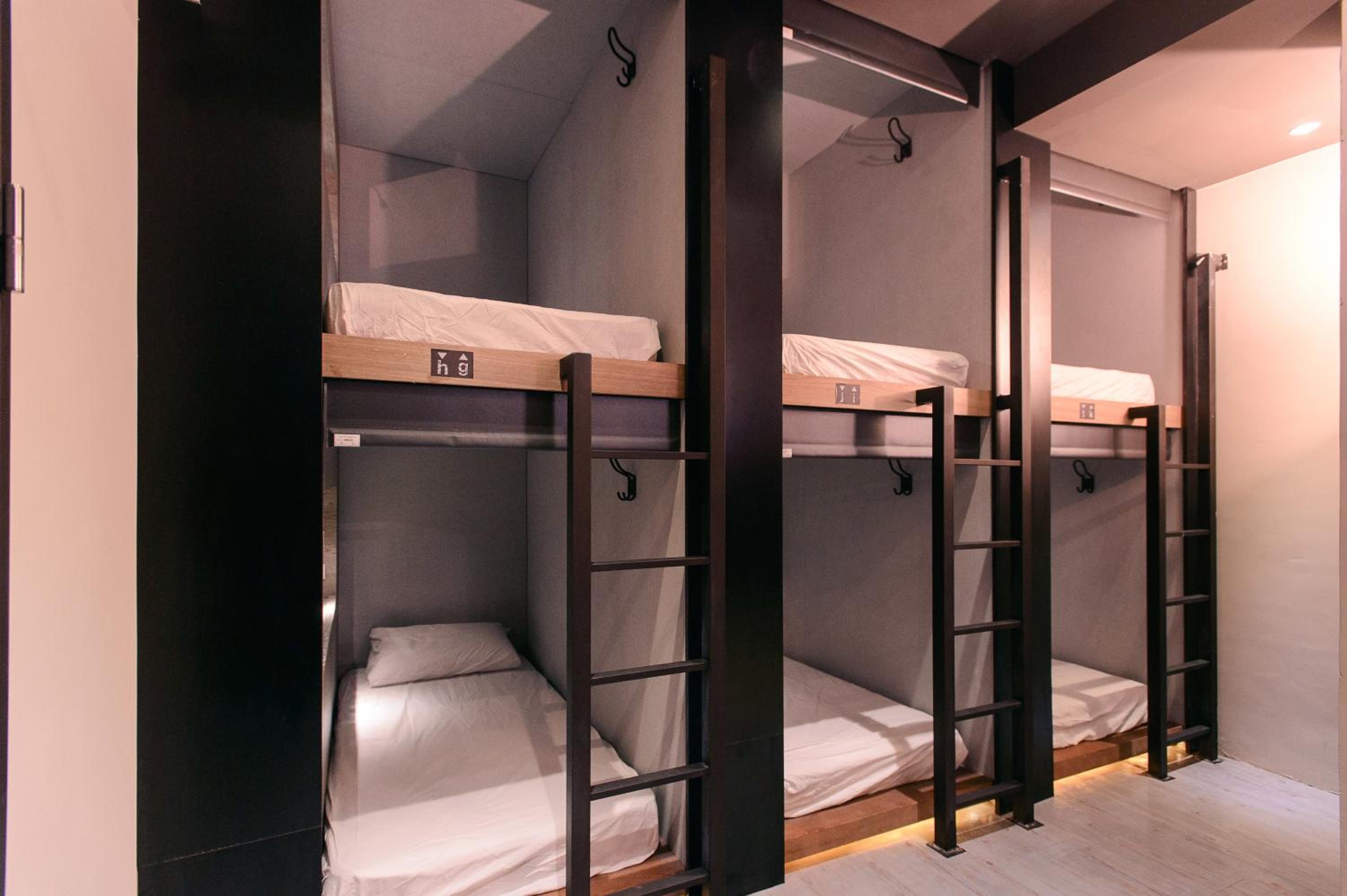 Dormitory Room (6 Adults) photo 1