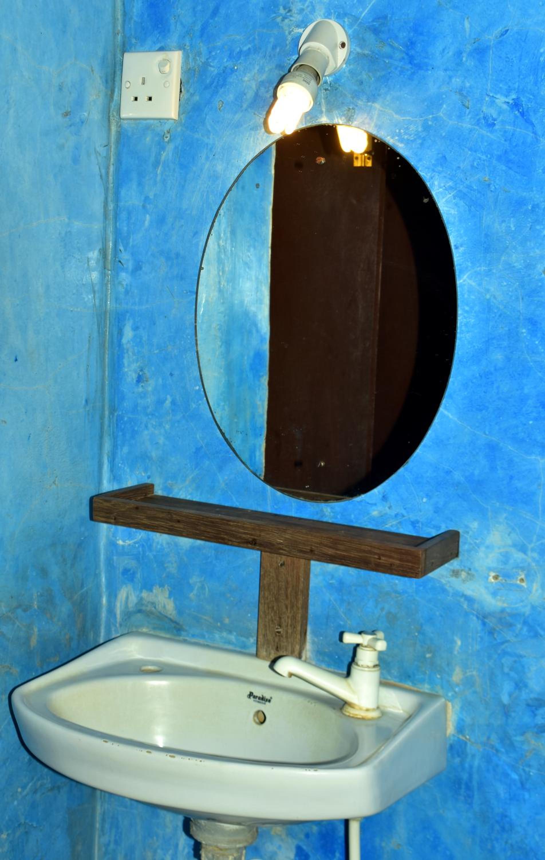 Deluxe Double Room with Shower photo 3