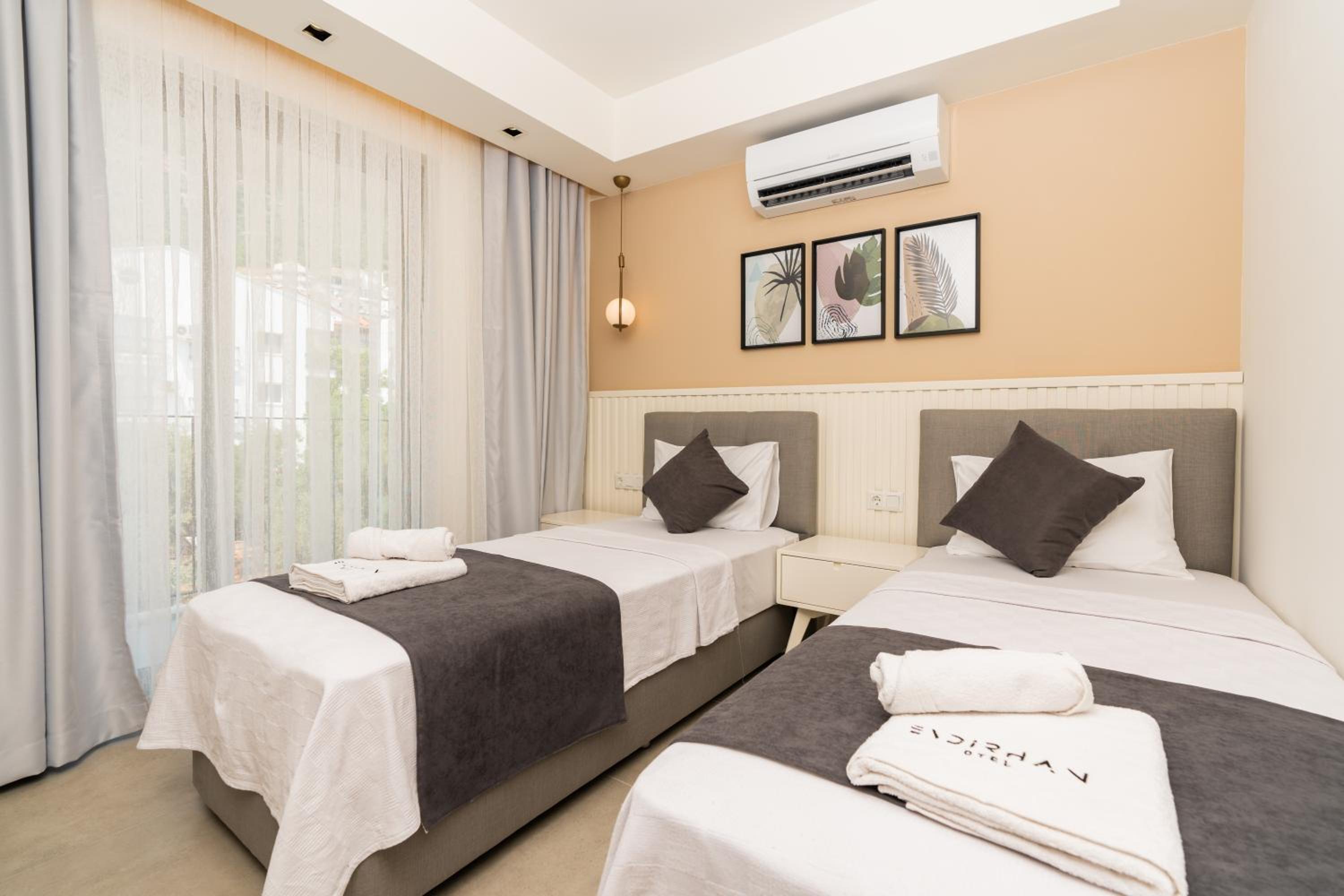 Deluxe Double Room - Photo 5