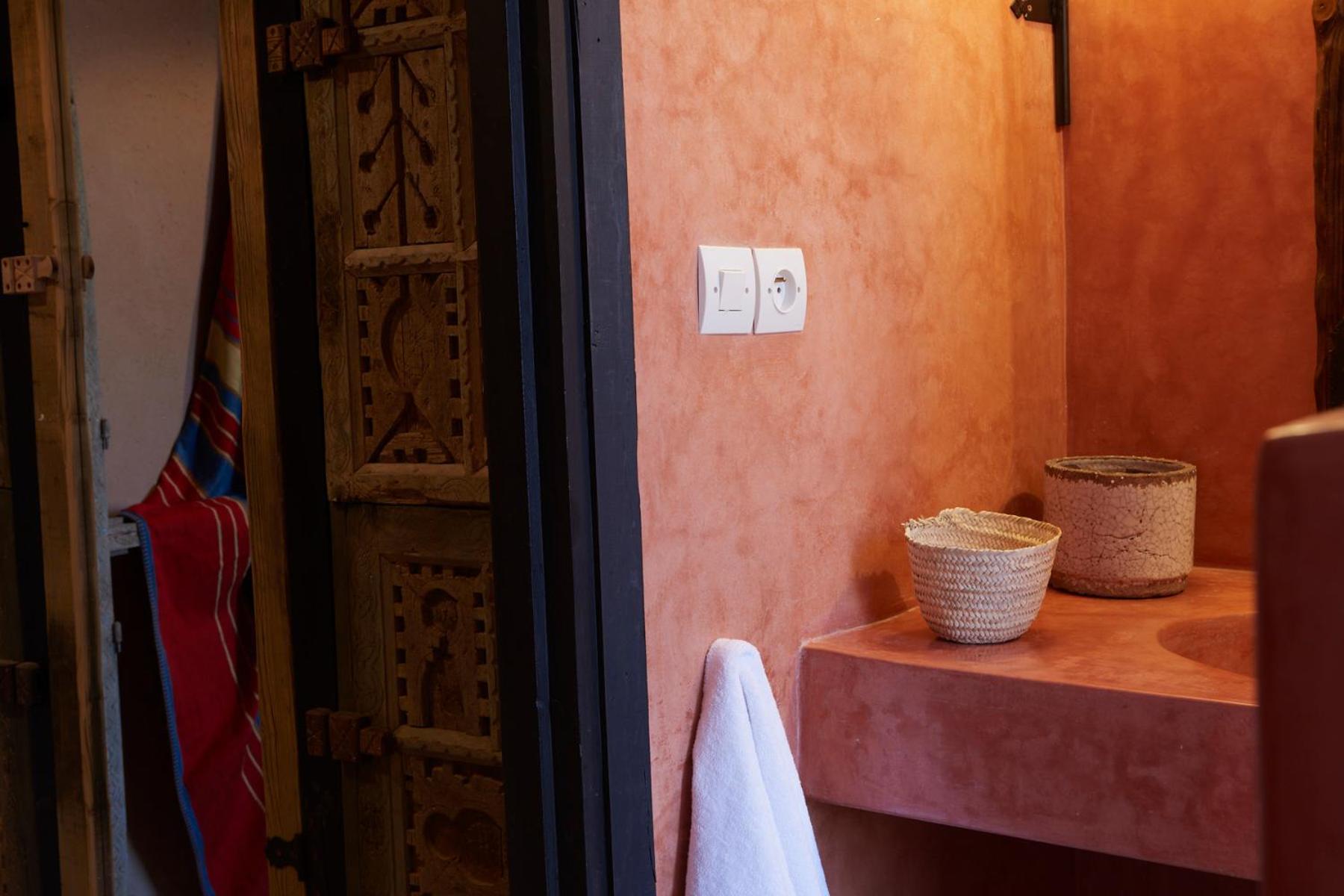Suite - Photo 6