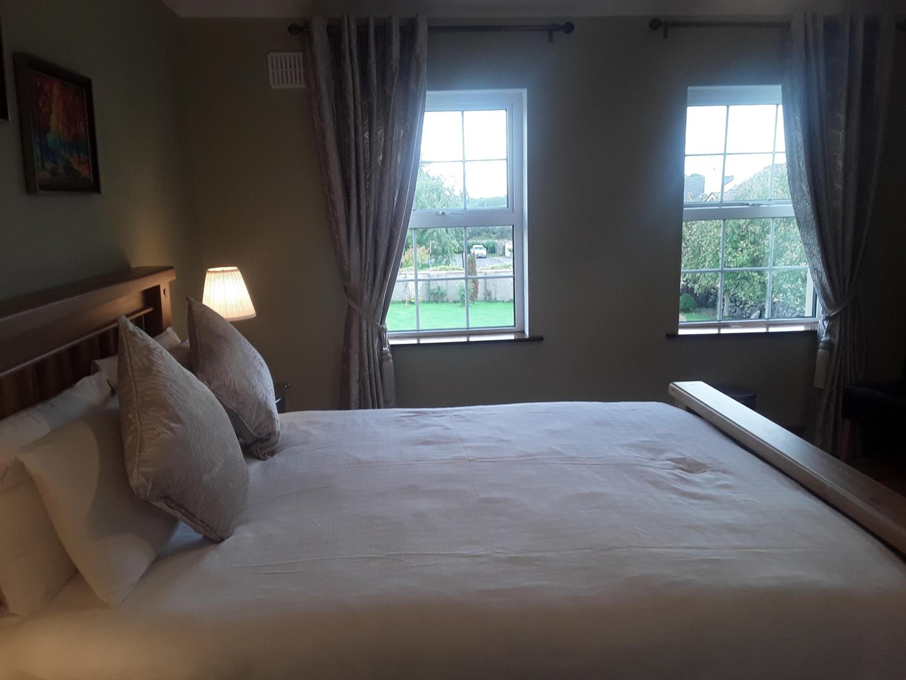 Double Room - Photo 2