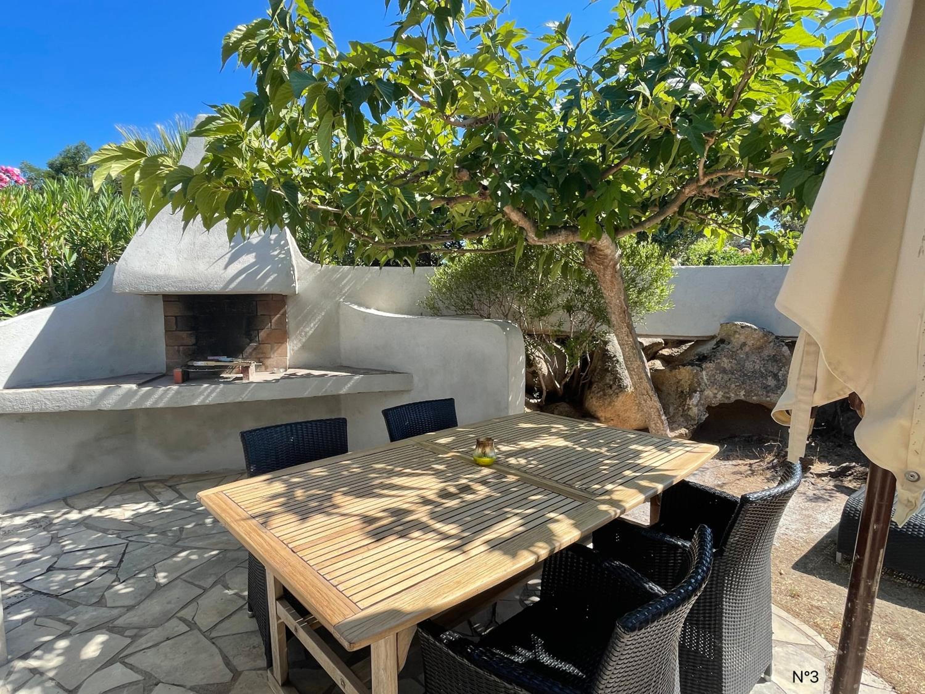 One-Bedroom Apartment (4 Adults)