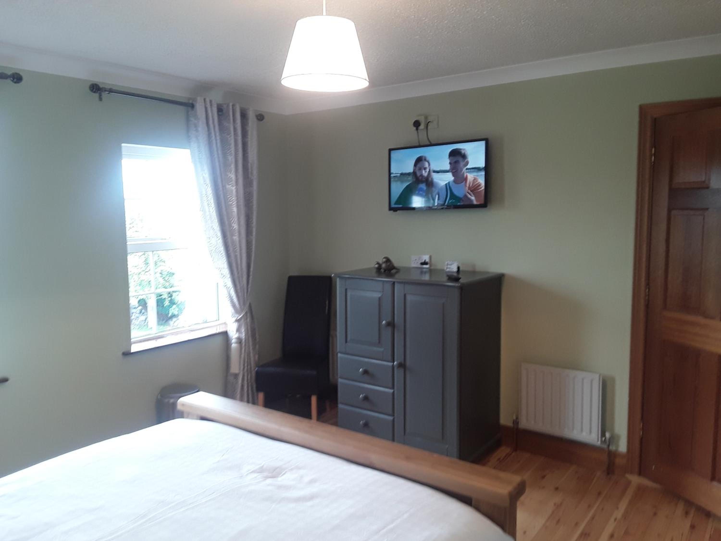 Double Room - Photo 4