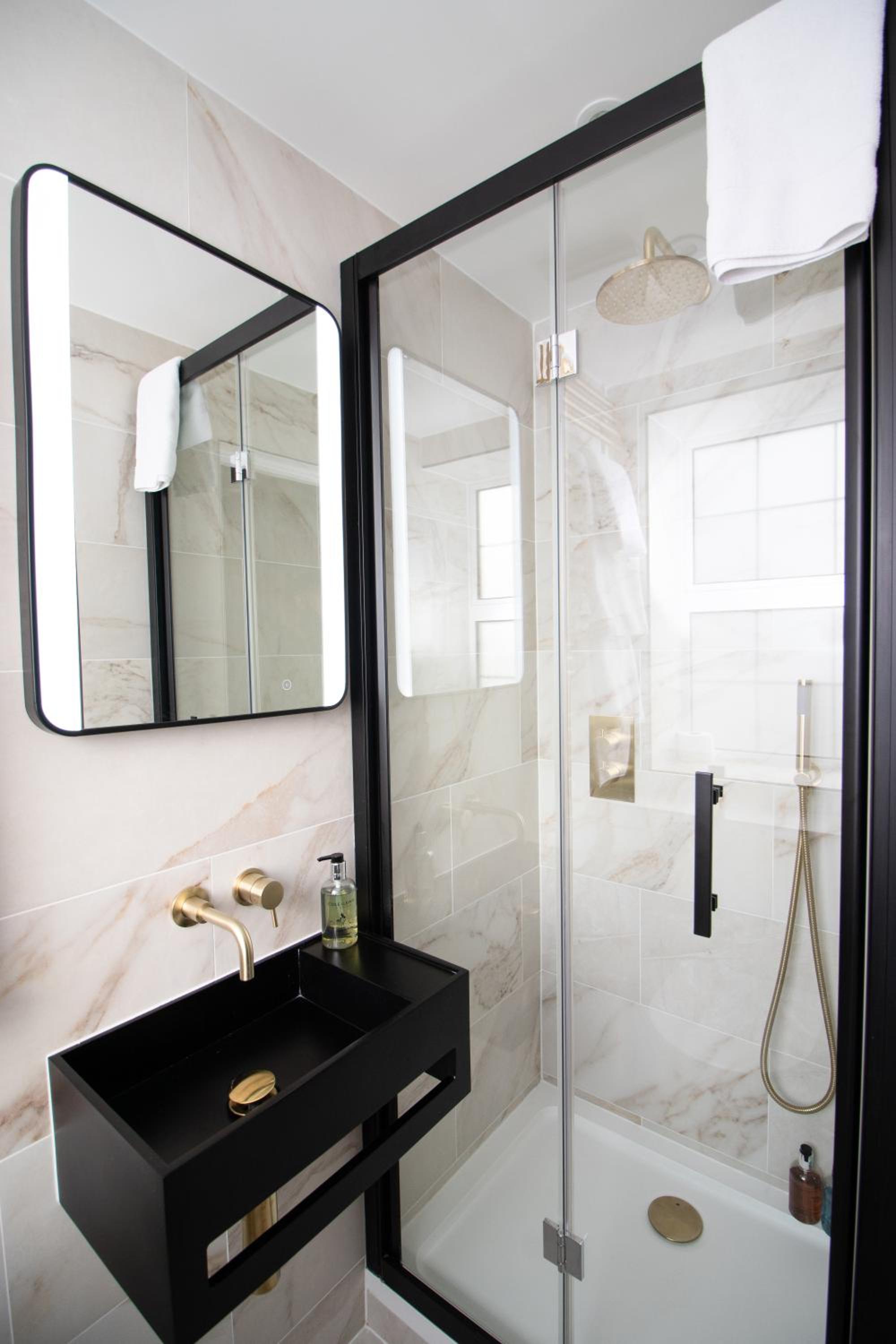 Executive Suite photo 2