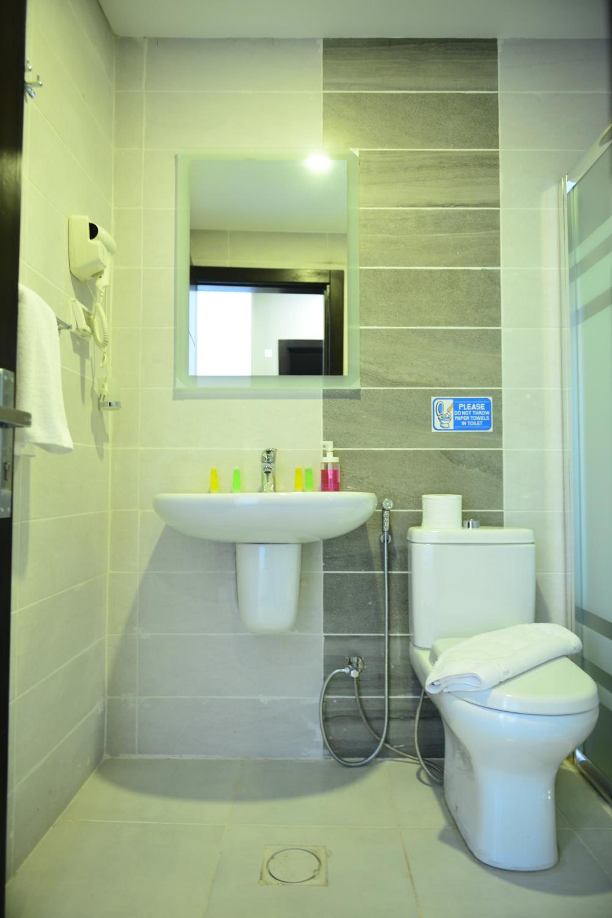 Deluxe Double Room - Photo 15