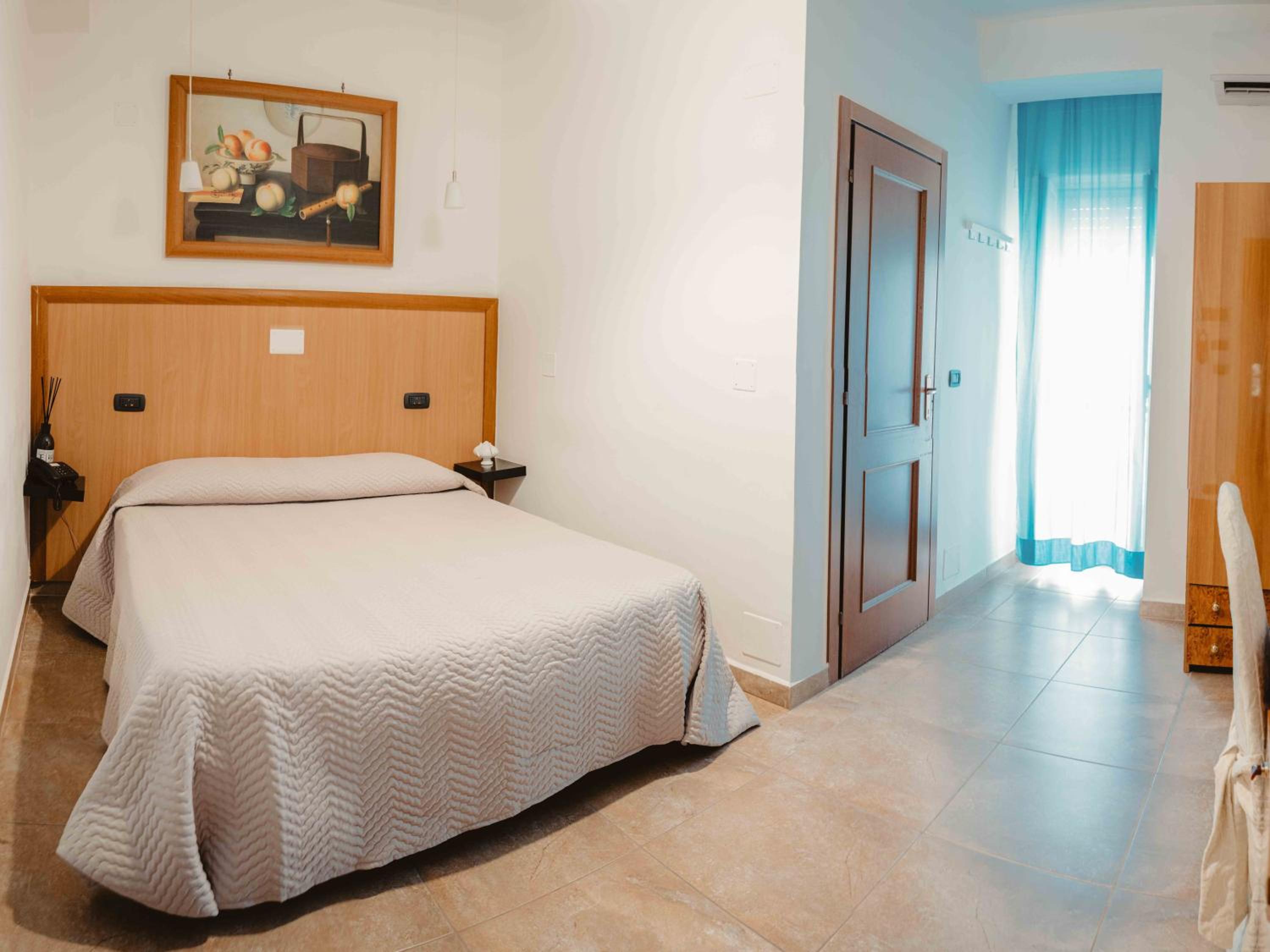 Economy Double or Twin Room - Photo 6