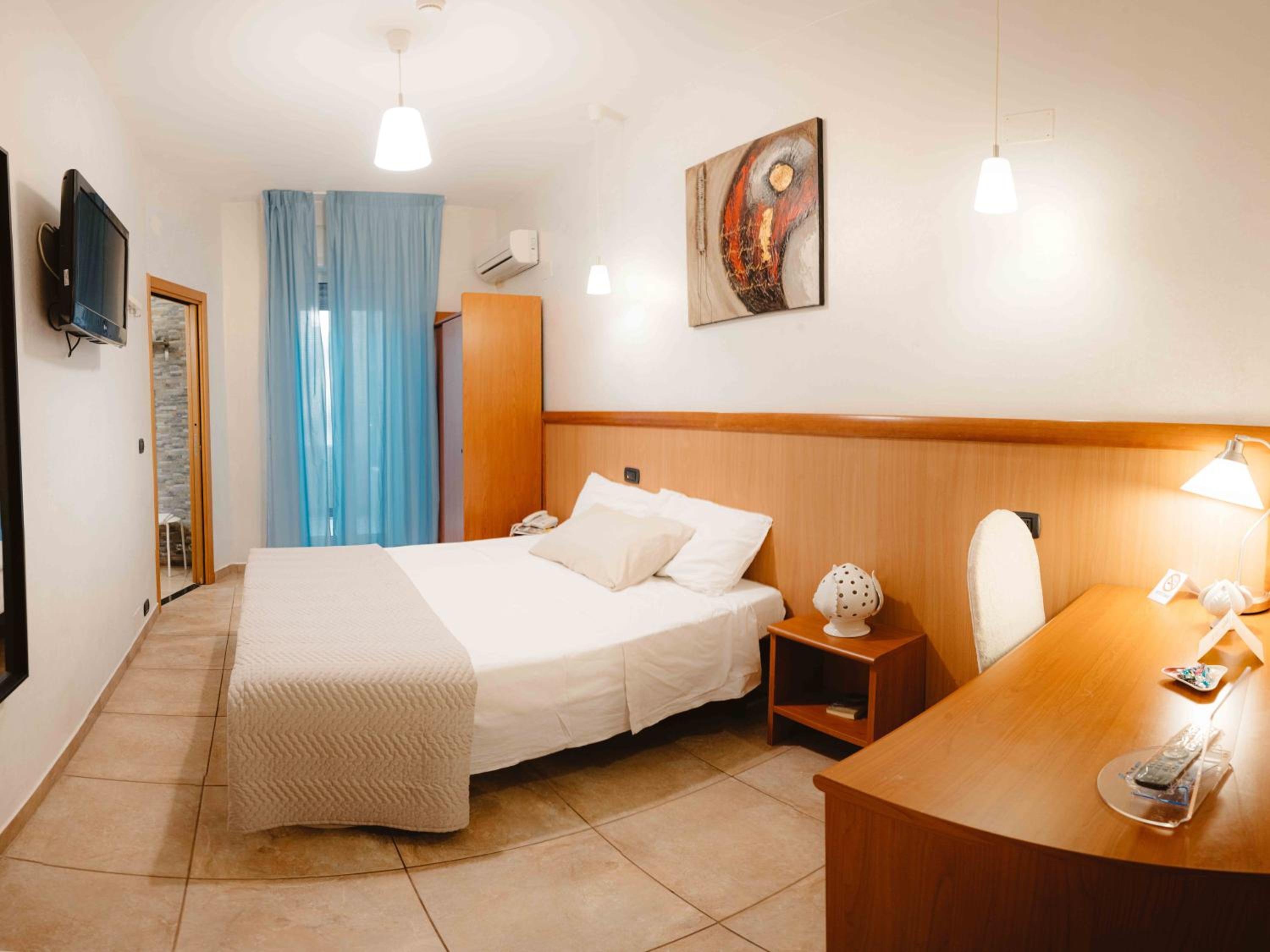 Economy Double or Twin Room - Photo 1