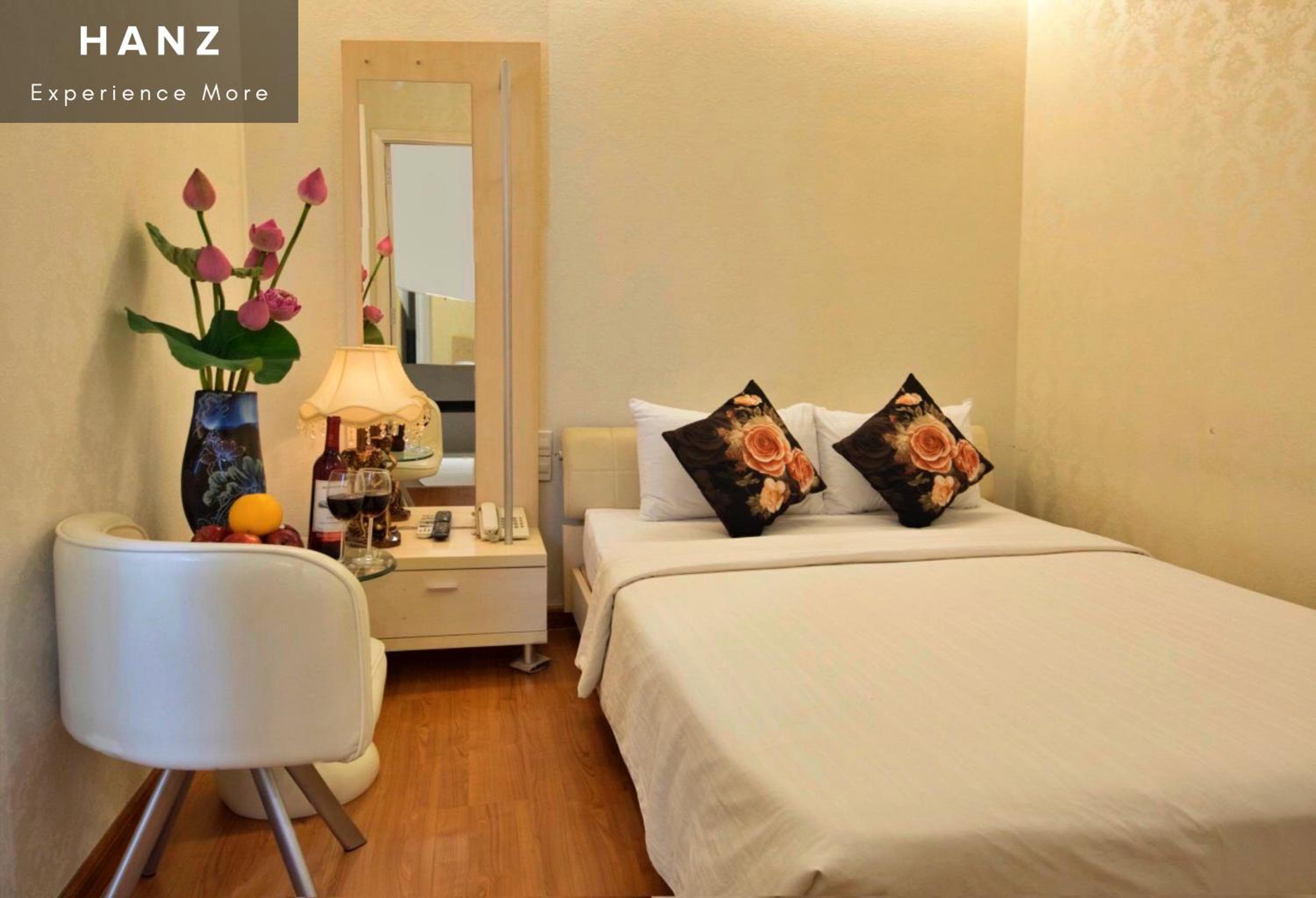 Standard Queen Room