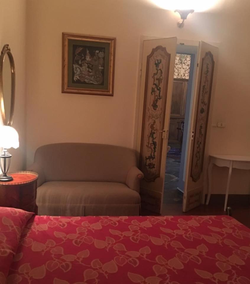 Queen Room photo 3