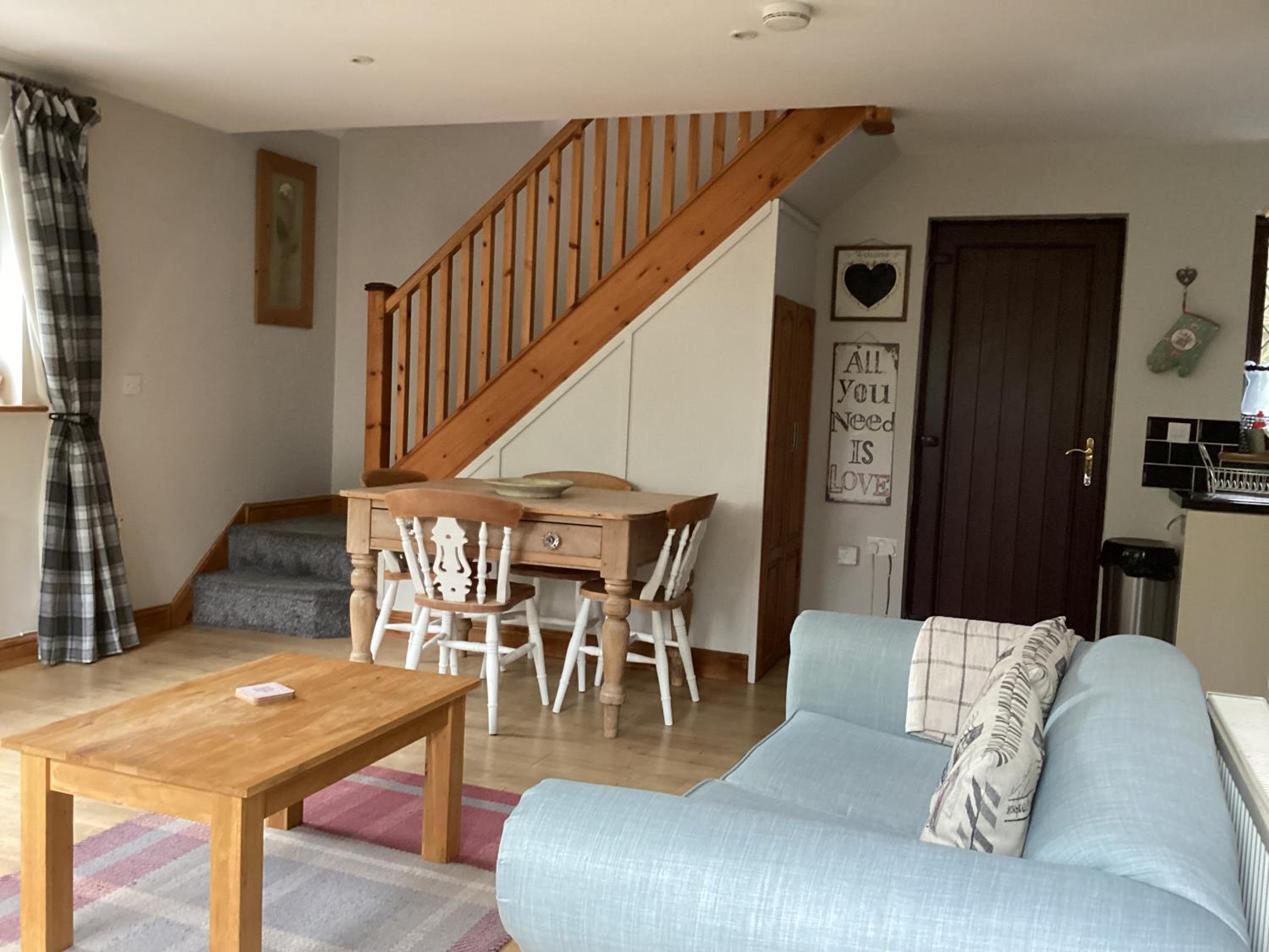 One-Bedroom House photo 1
