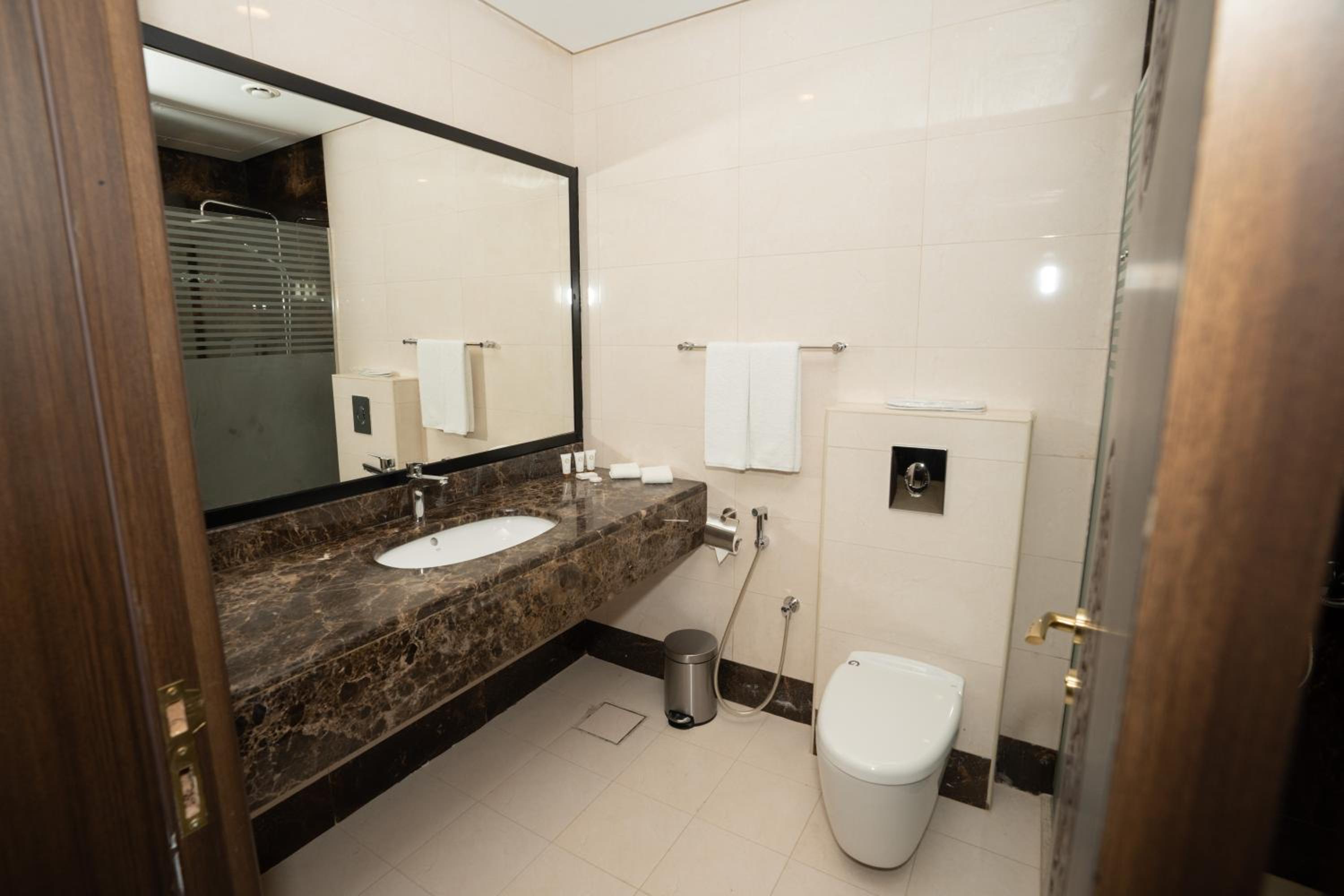 Junior Suite - Photo 20