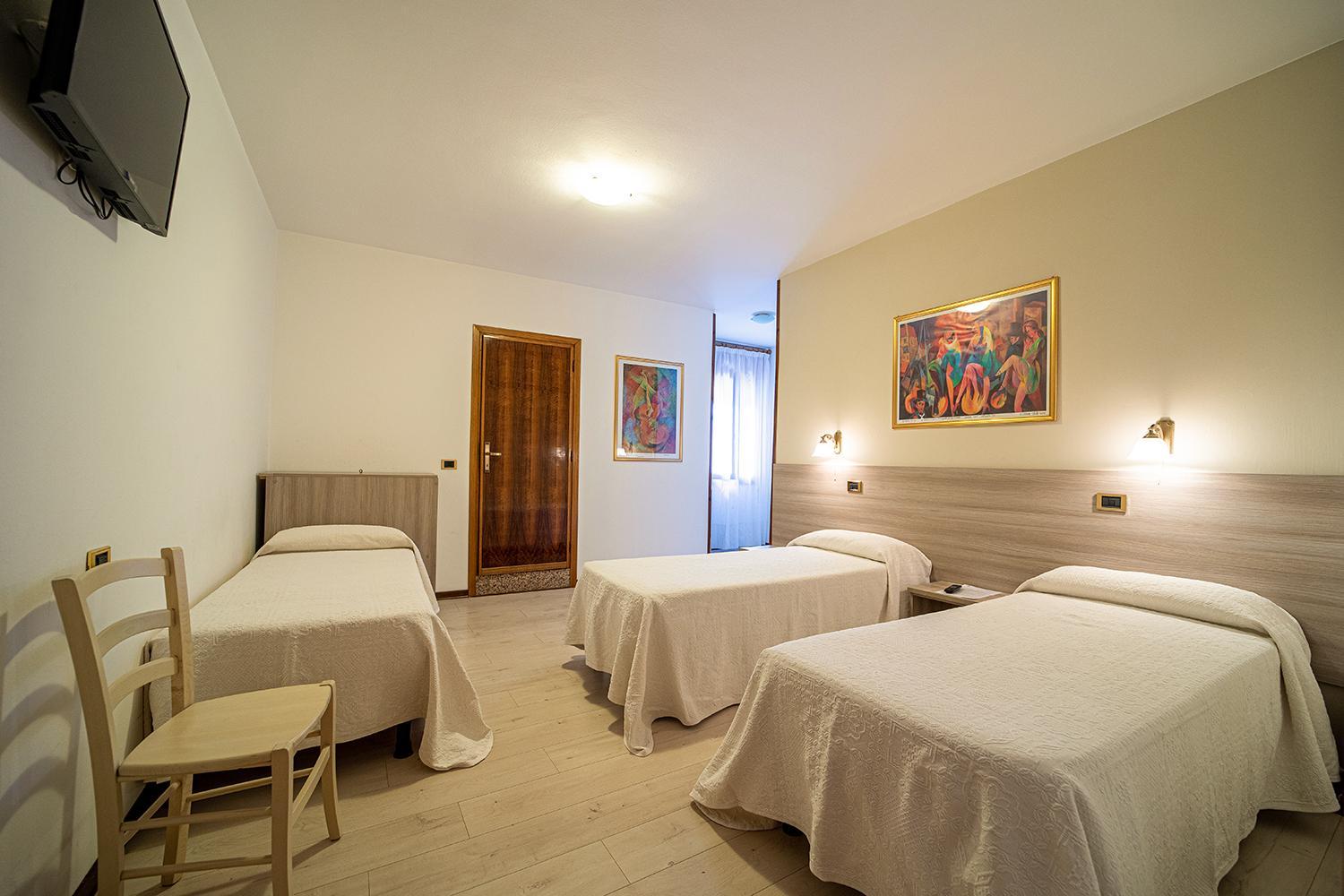 Triple Room - Photo 1