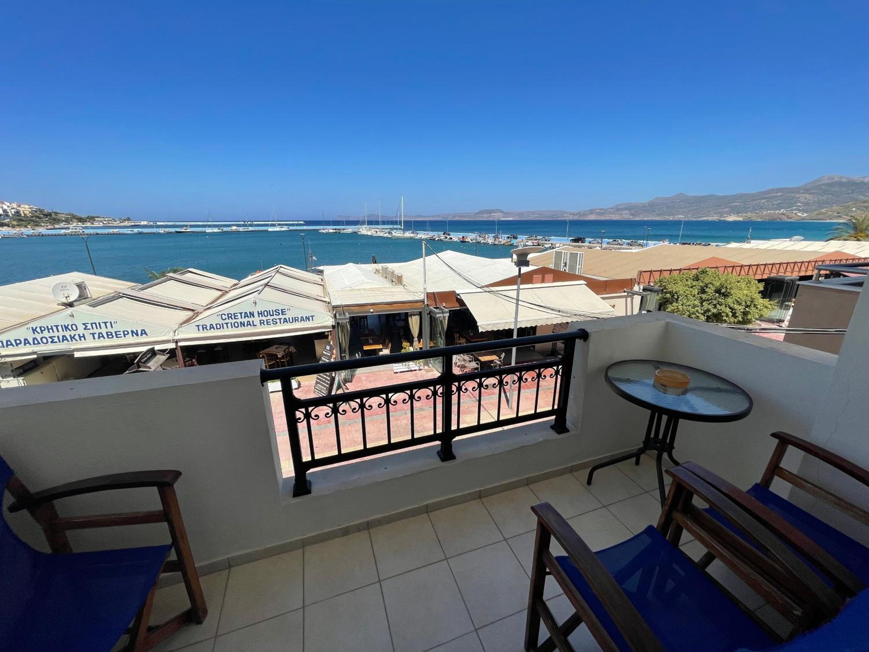 Quadruple Room with Sea View photo 3