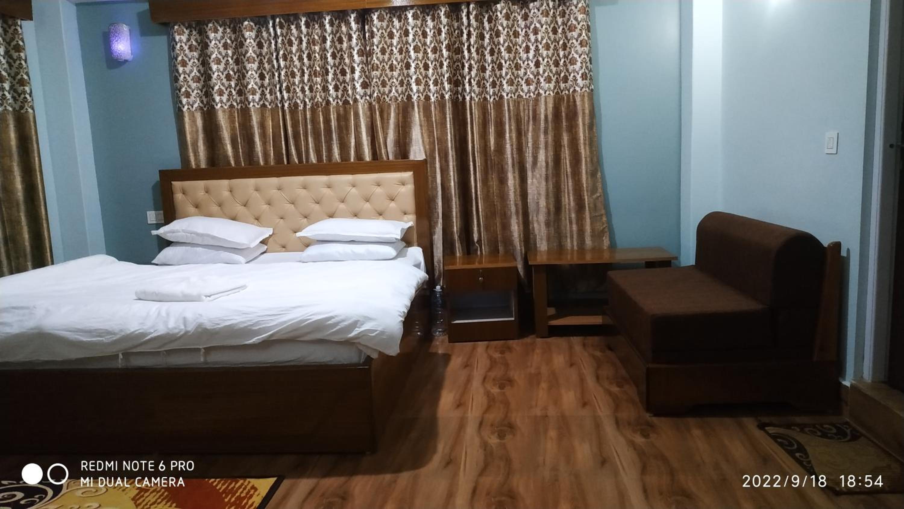 Double Room with Balcony photo 2