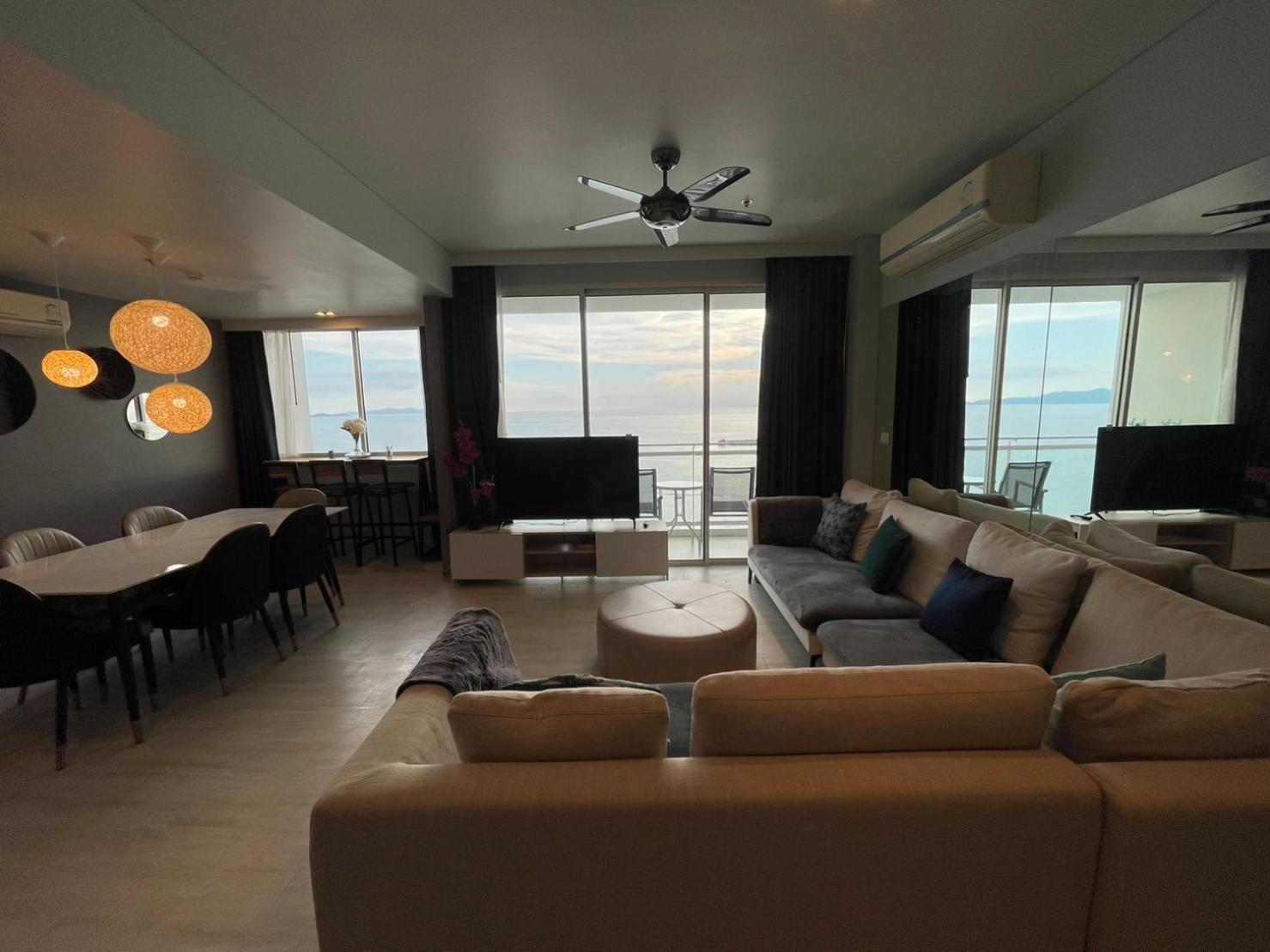 Penthouse Apartment - Photo 3