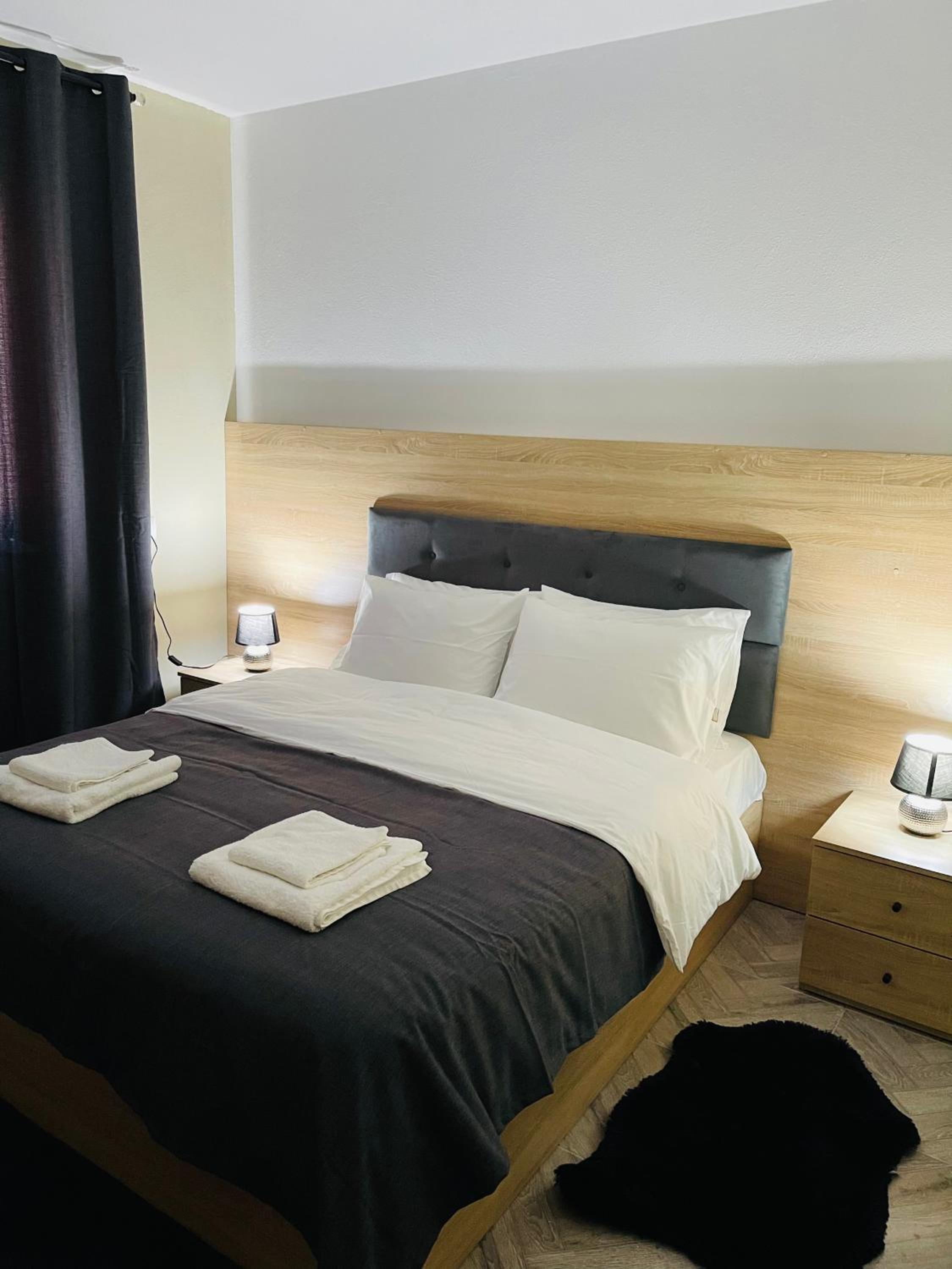 Deluxe Double Room with Extra Bed photo 2