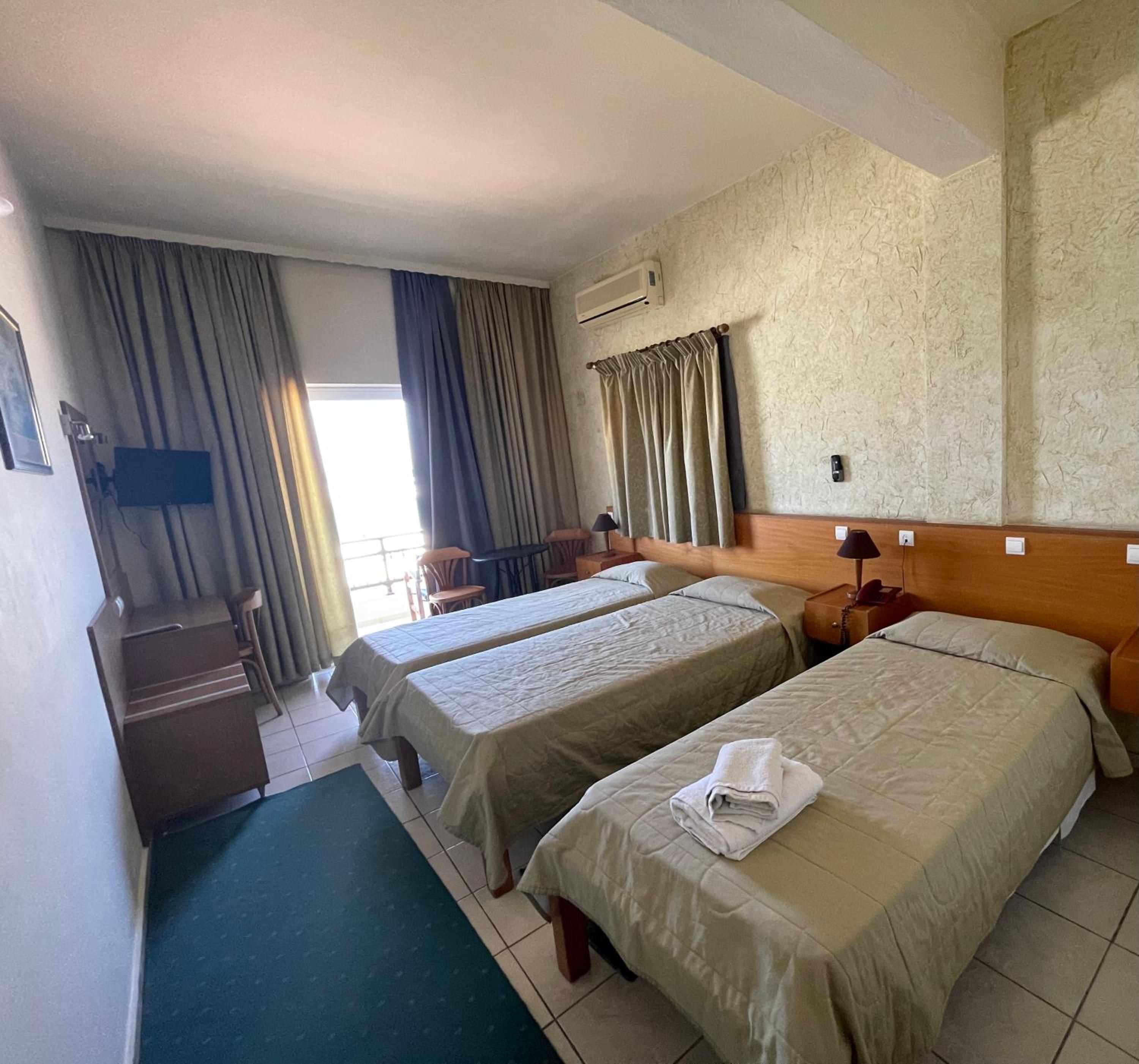 Quadruple Room with Sea View photo 1
