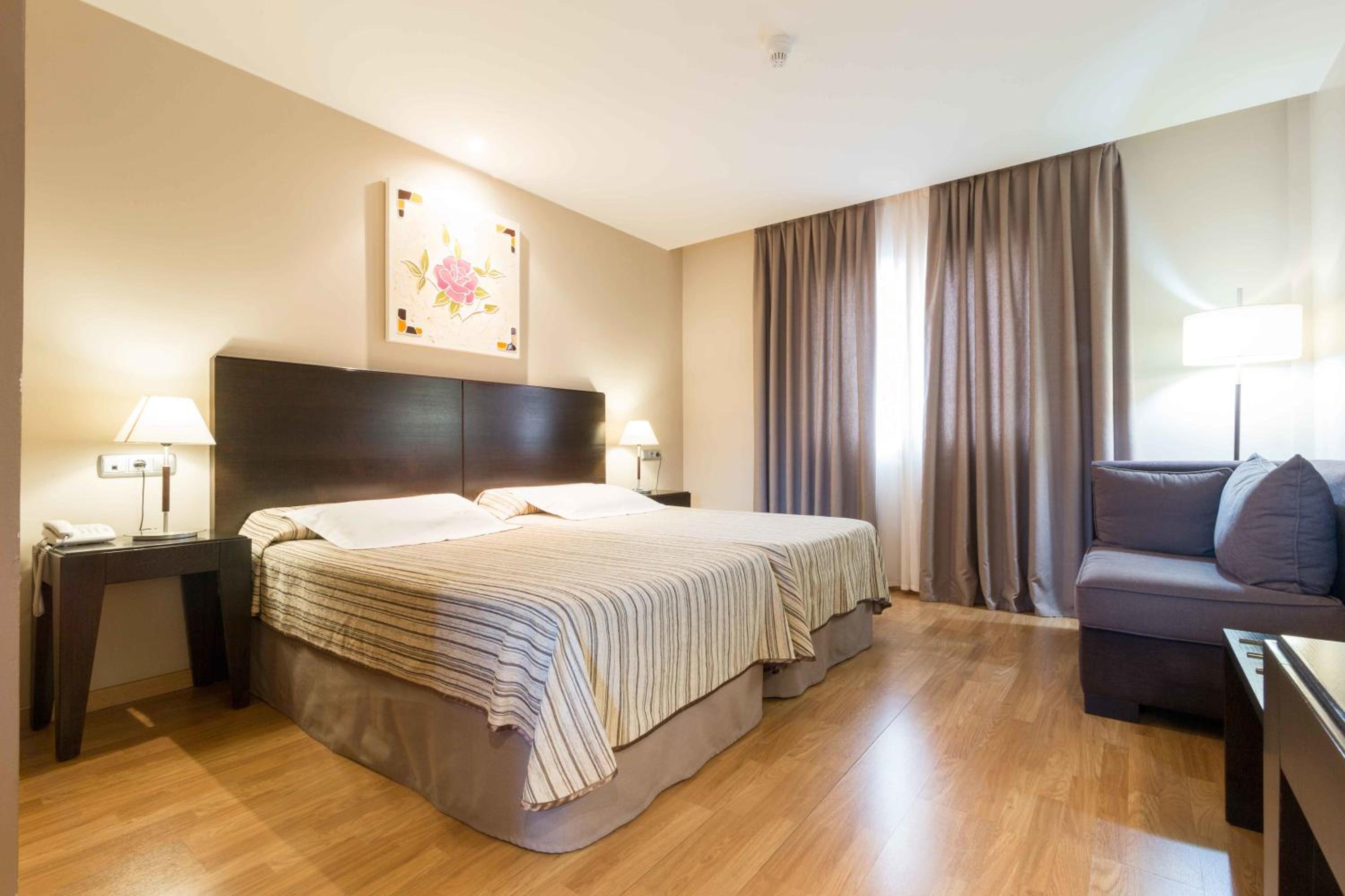 Habitación Doble o con Dos Camas