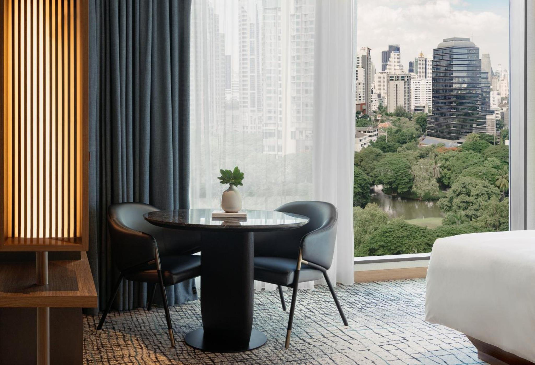 Embassy Suite thumbnail 6