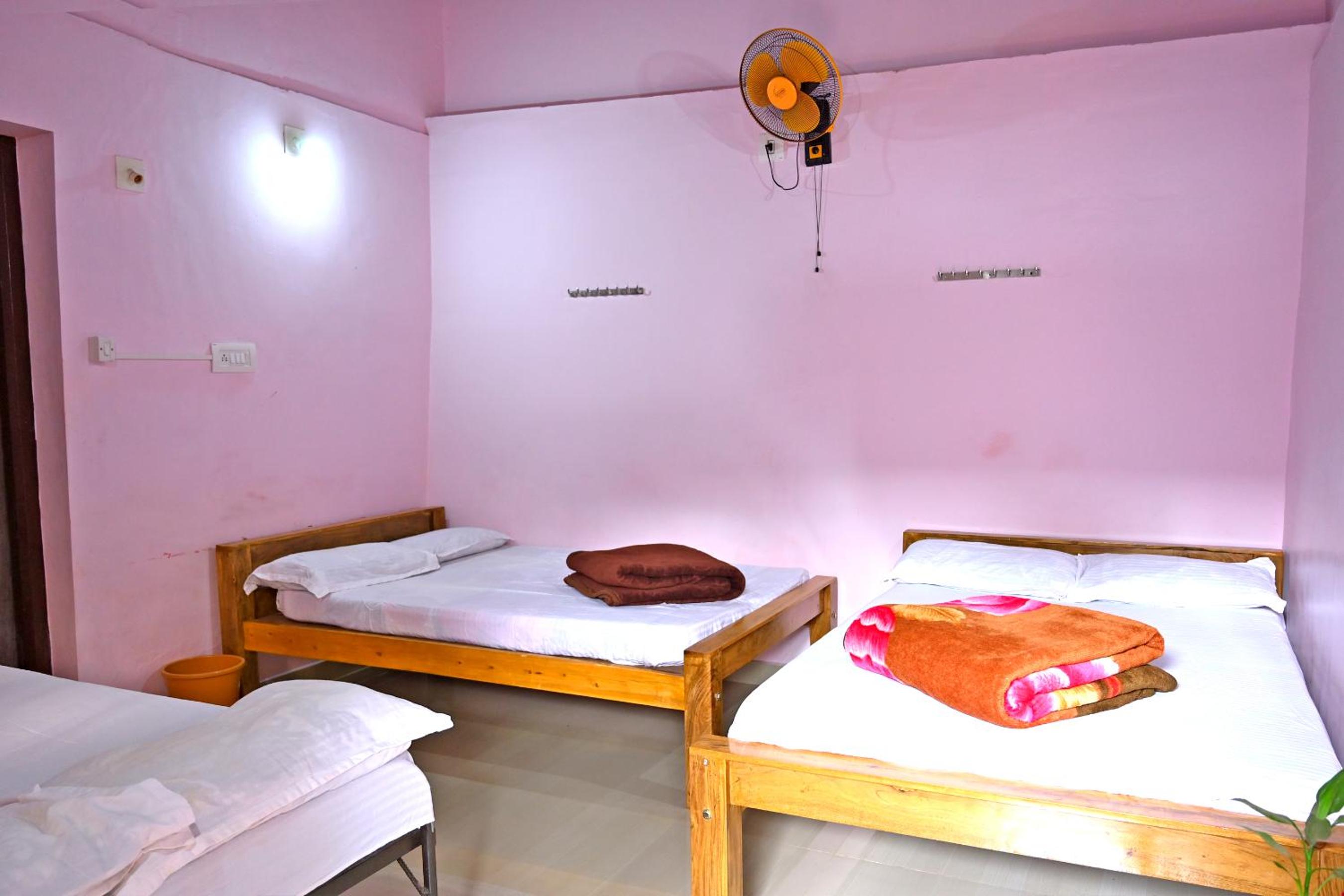 Mixed Dormitory Room