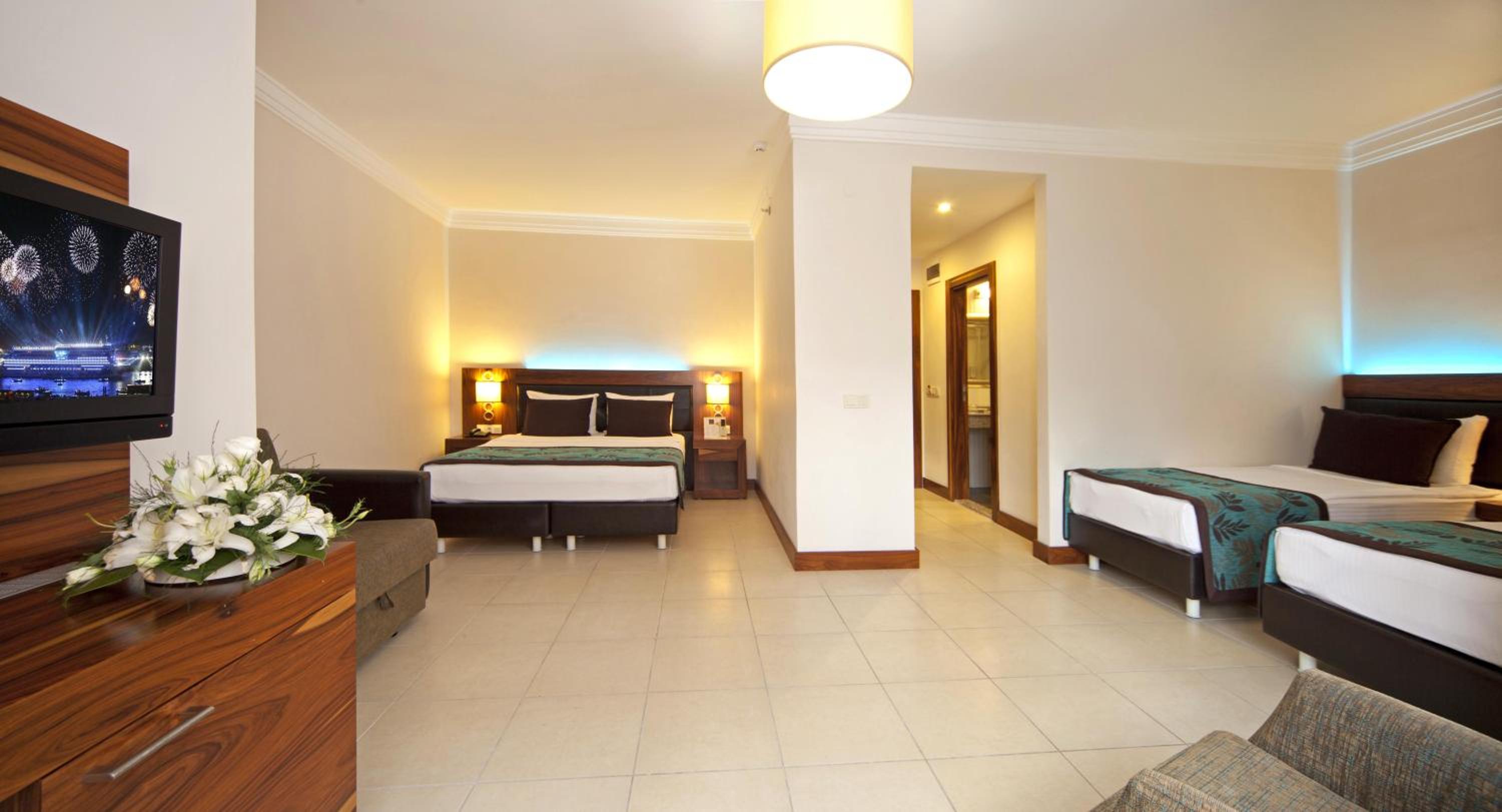 Club Suite - Photo 1