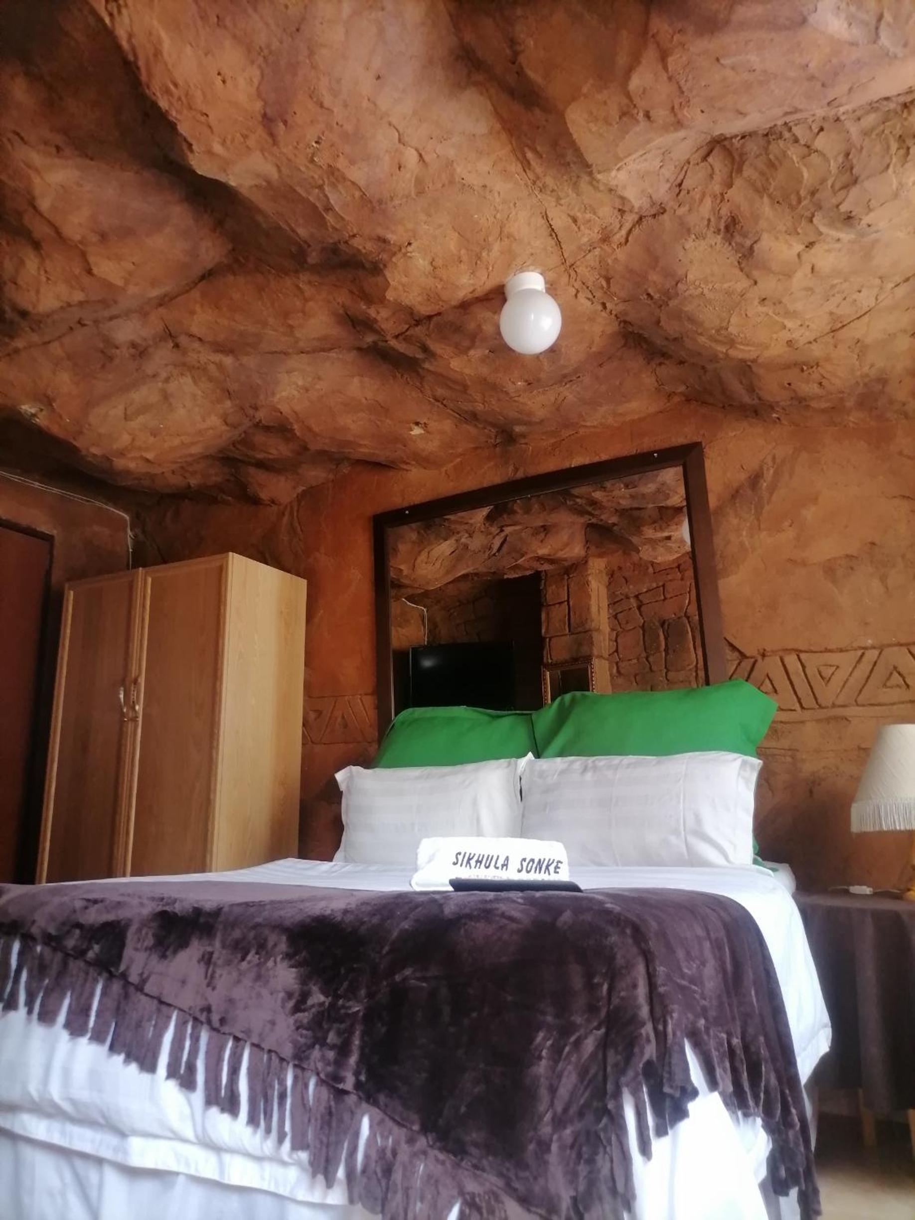 Deluxe Double Room with Castle View - Photo 3