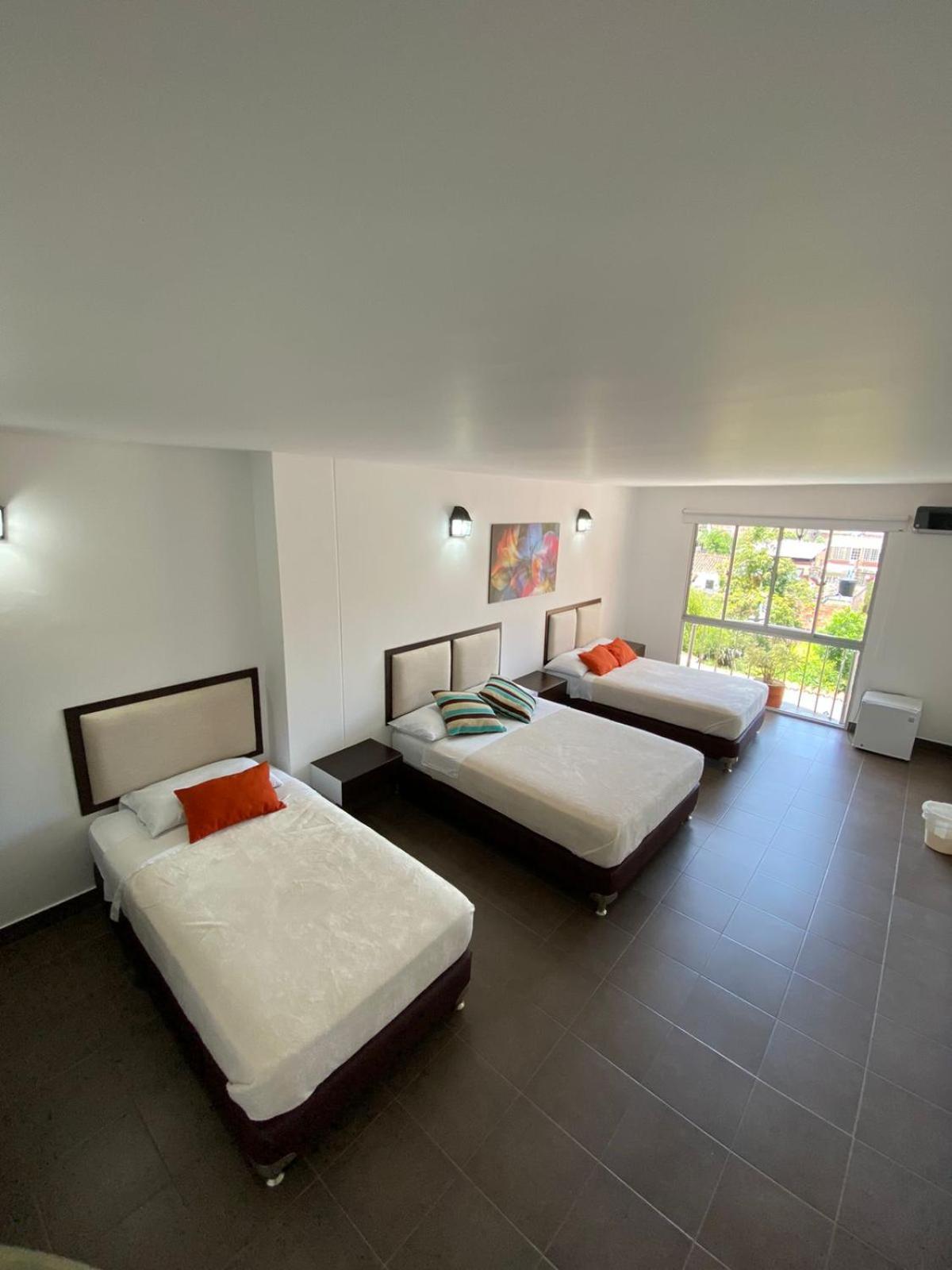 Family Room with Bathroom photo 2