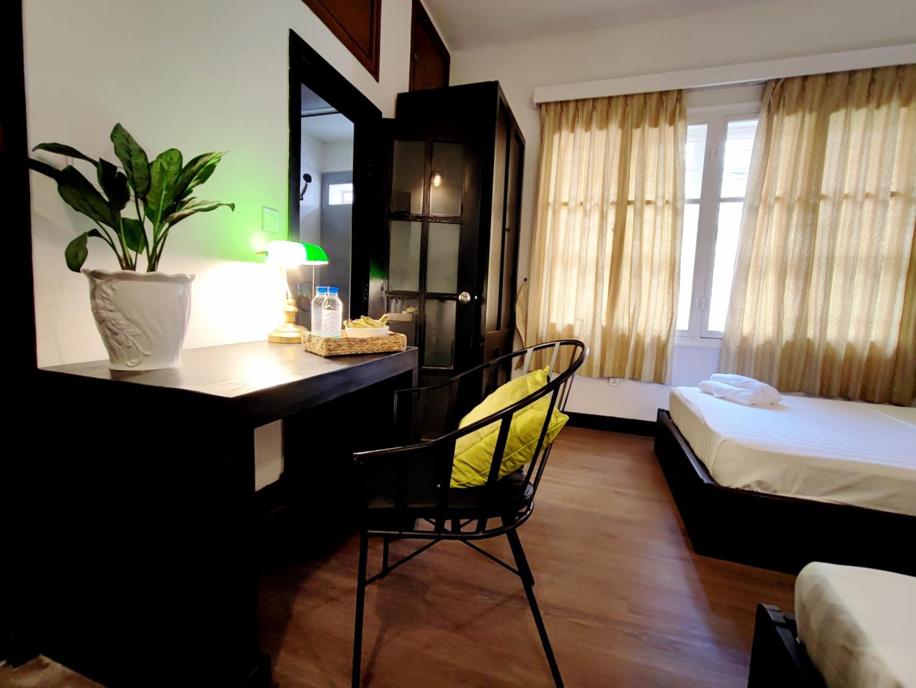 Standard Double Room - Photo 3