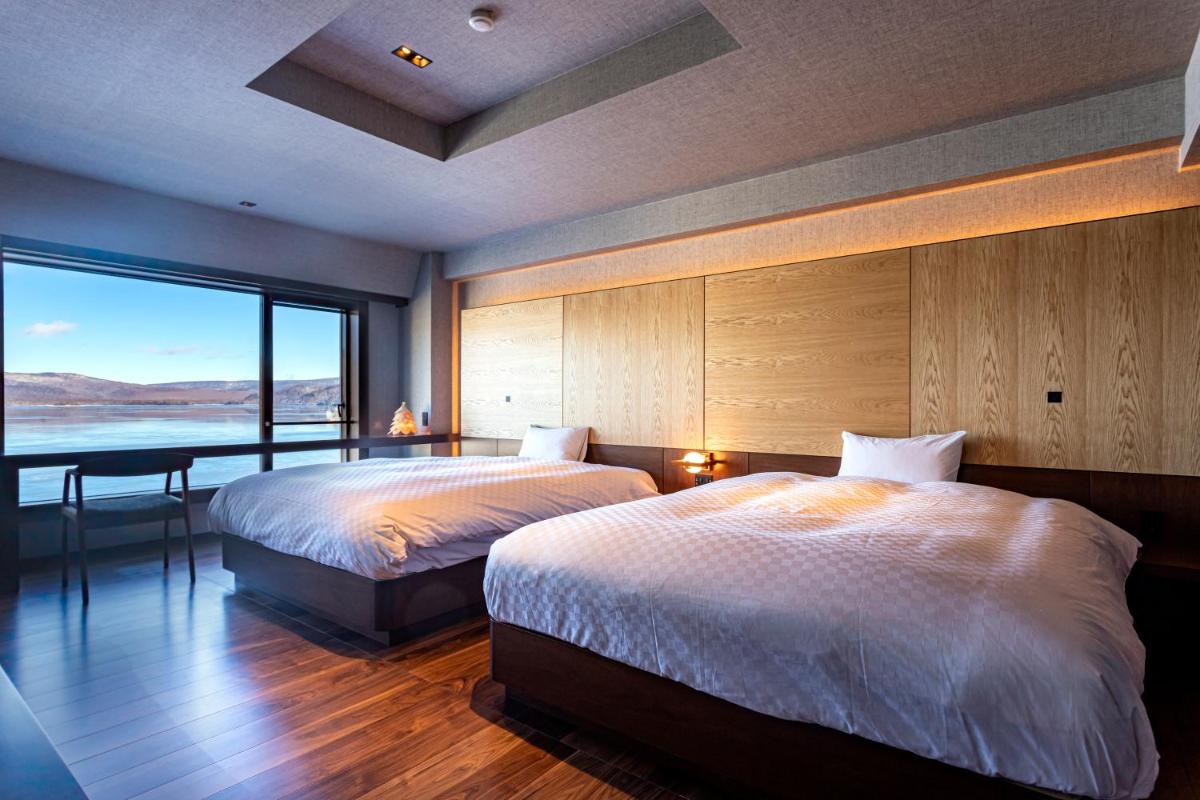 Deluxe Japanese & Western Room with Lake View - Non-Smoking photo 2