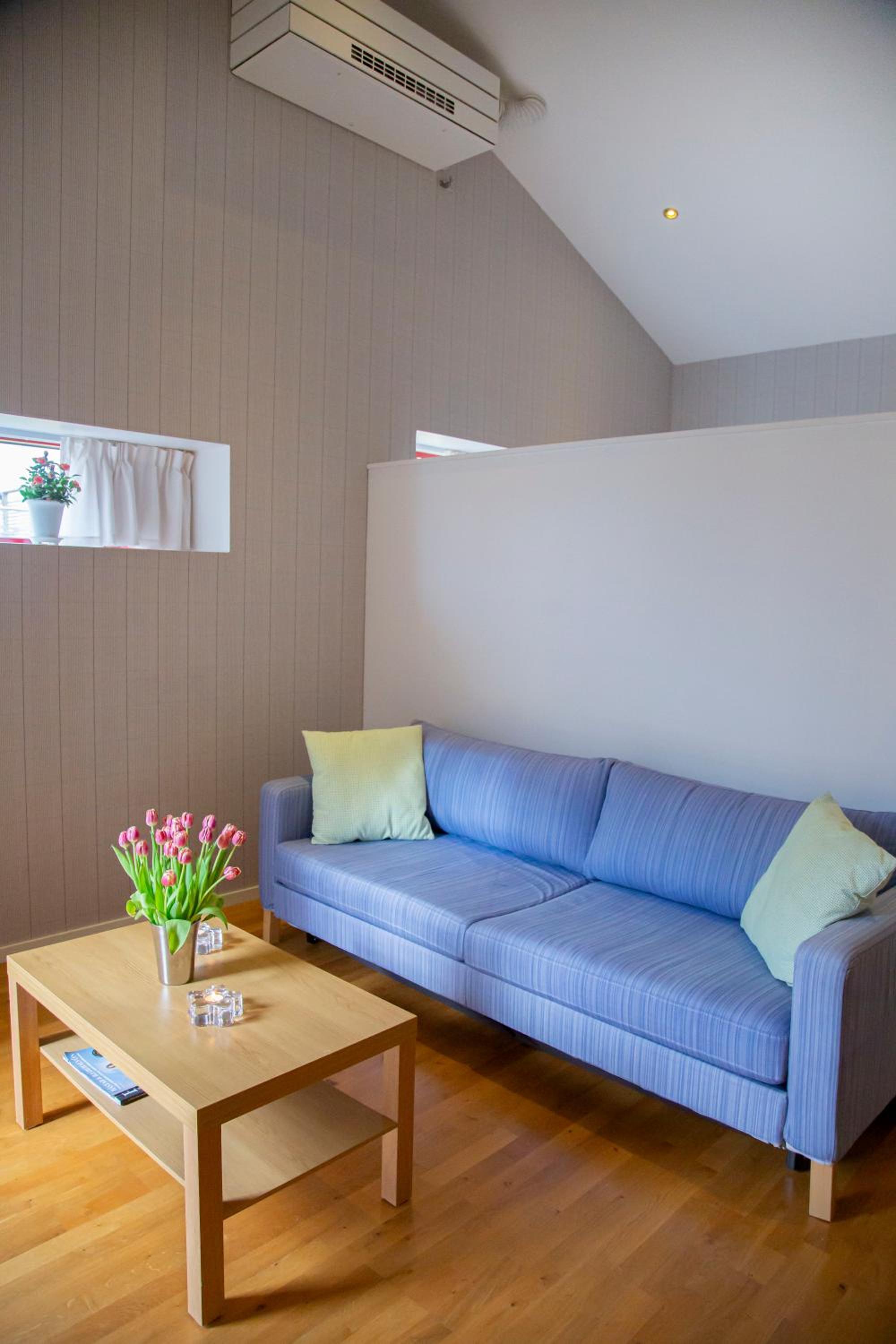 Suite - Photo 10