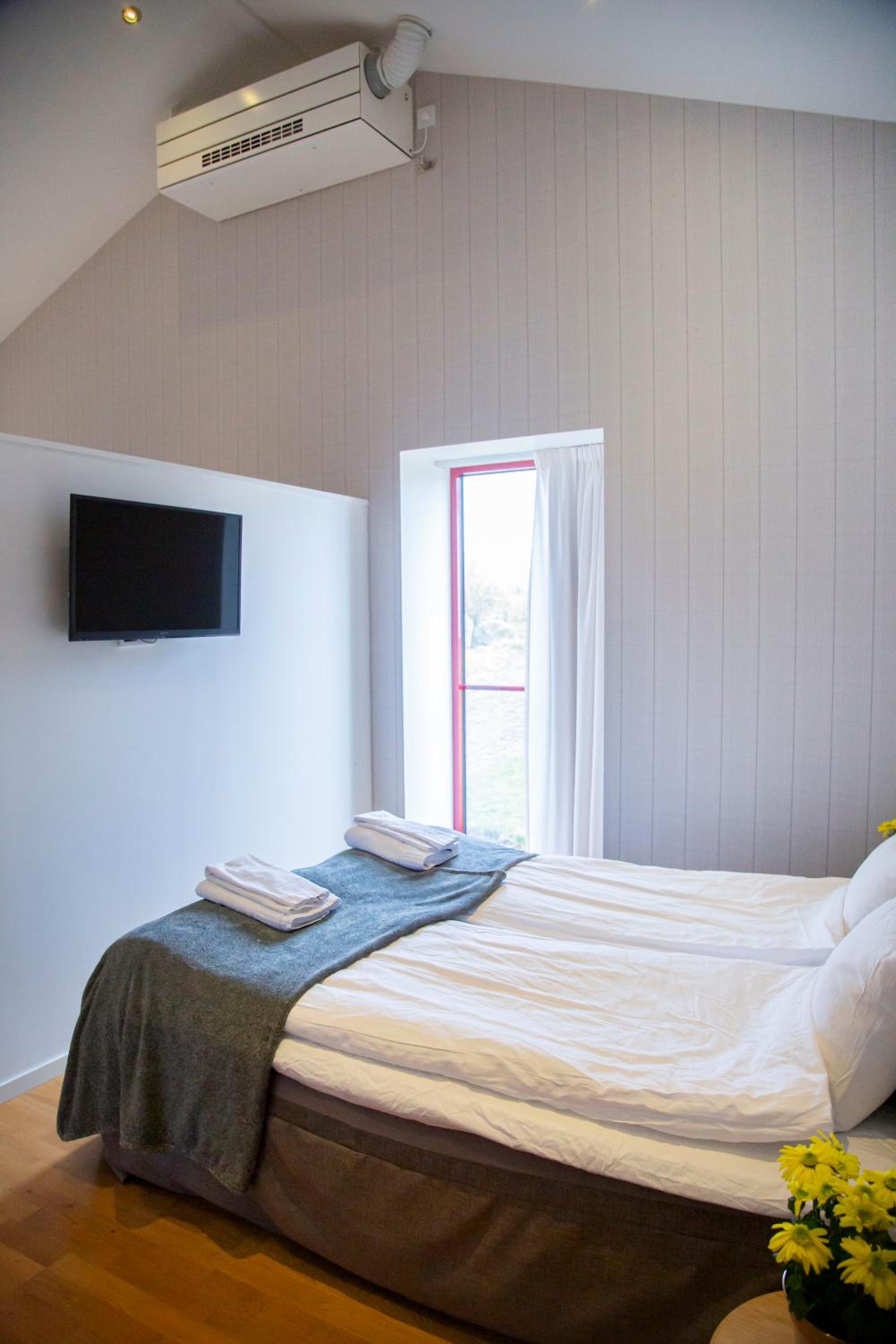 Suite - Photo 14