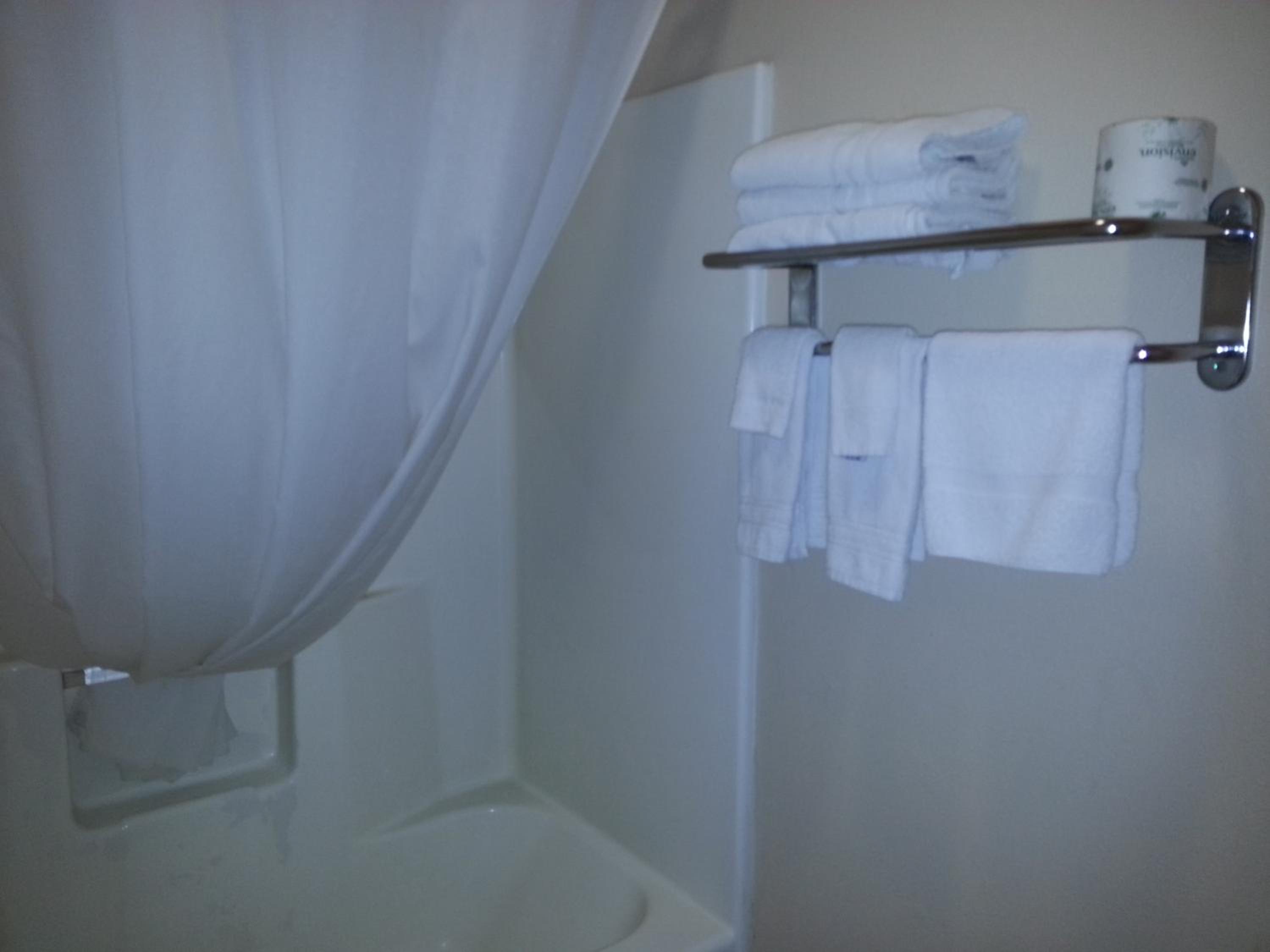 King Room - Disability Access - Non-Smoking - Photo 2
