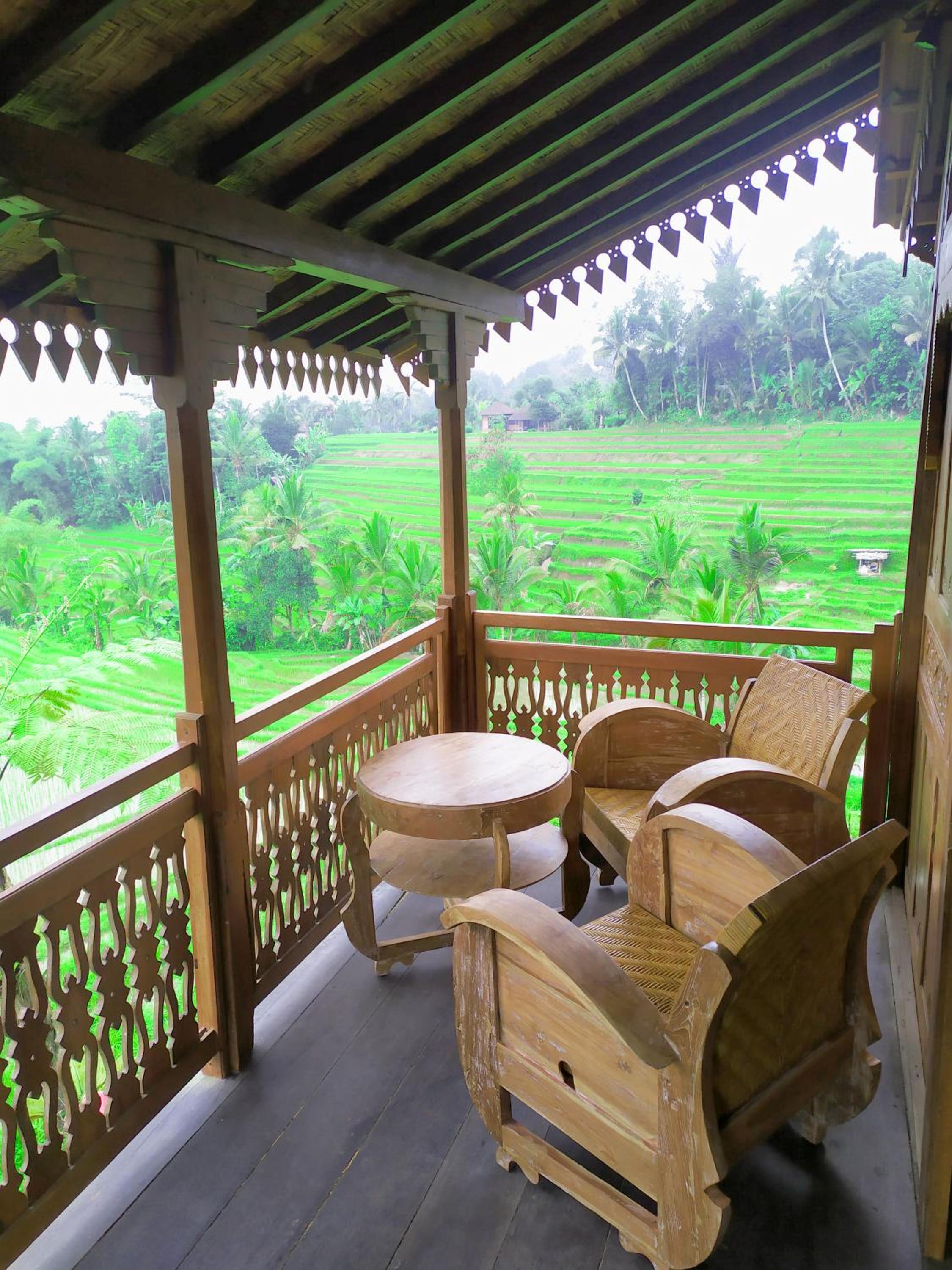 King Room with Balcony - Photo 31