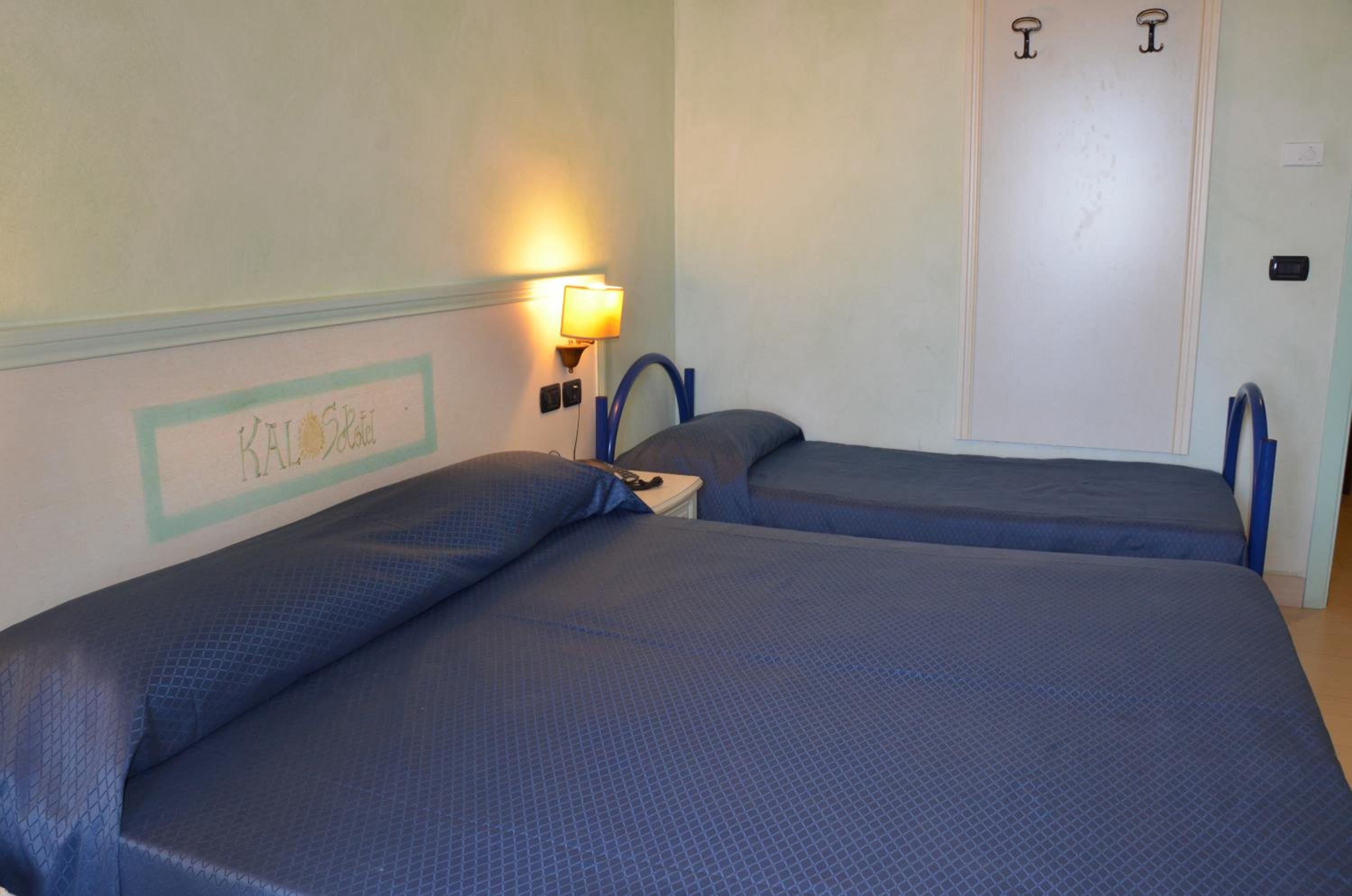 Double or Twin Room photo 2