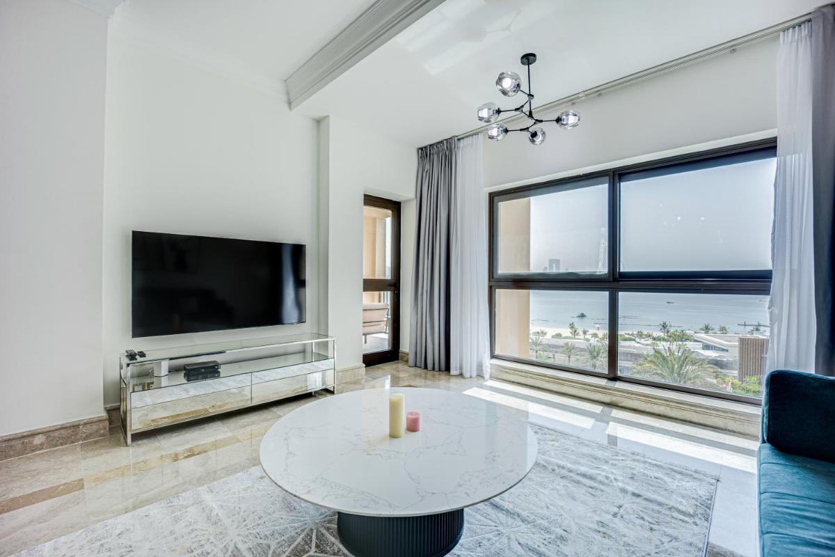 Apartment with Sea View photo 2