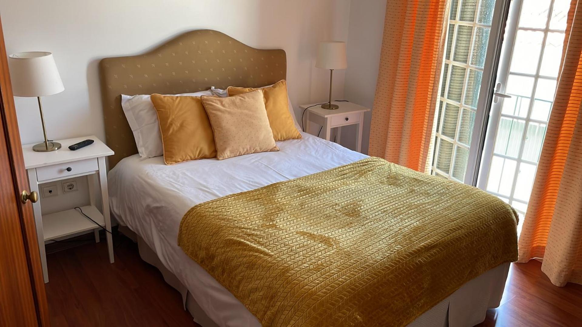 Four-Bedroom House photo 3