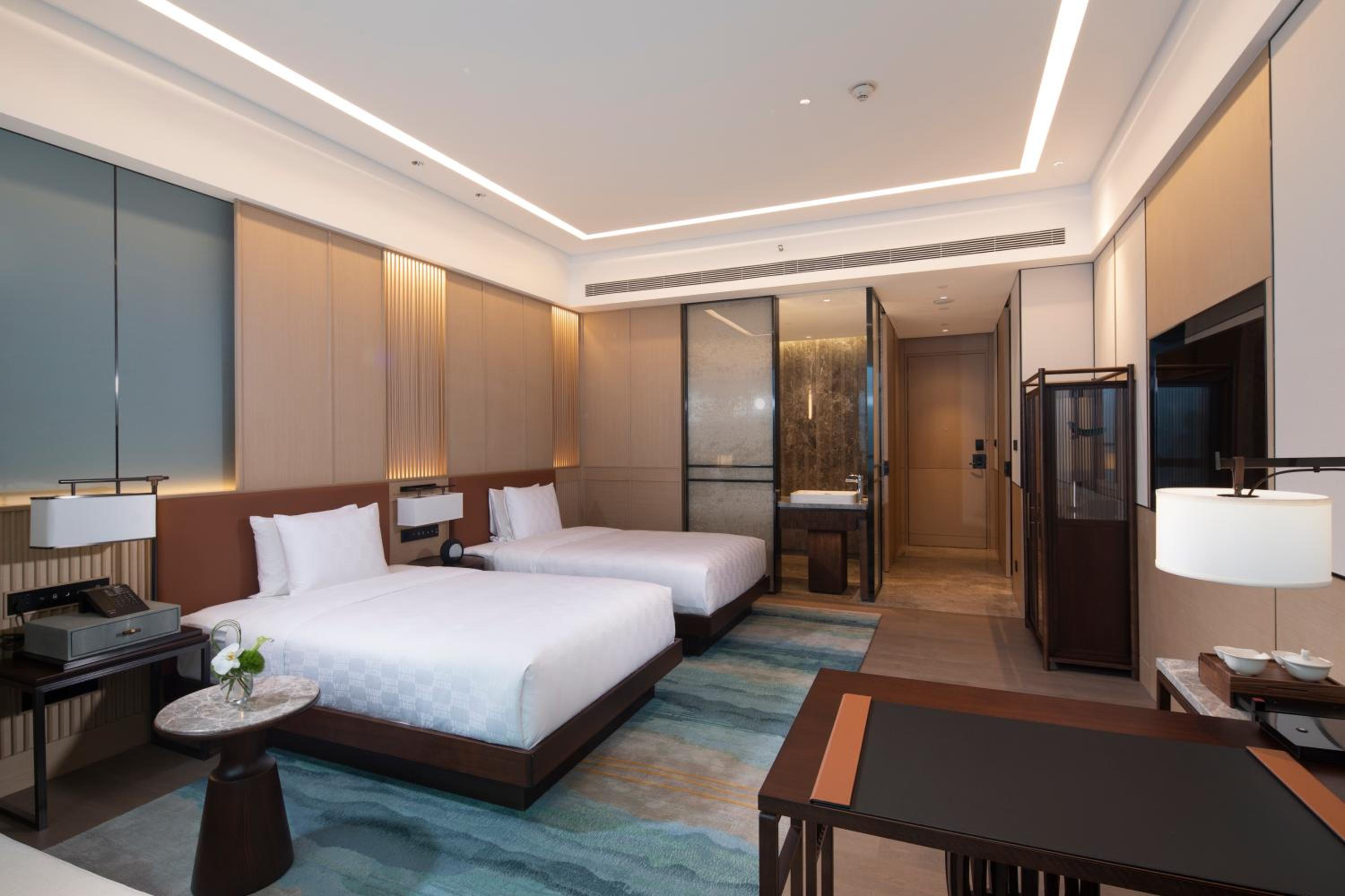 Standard Double Room with Two Double Beds - Photo 1