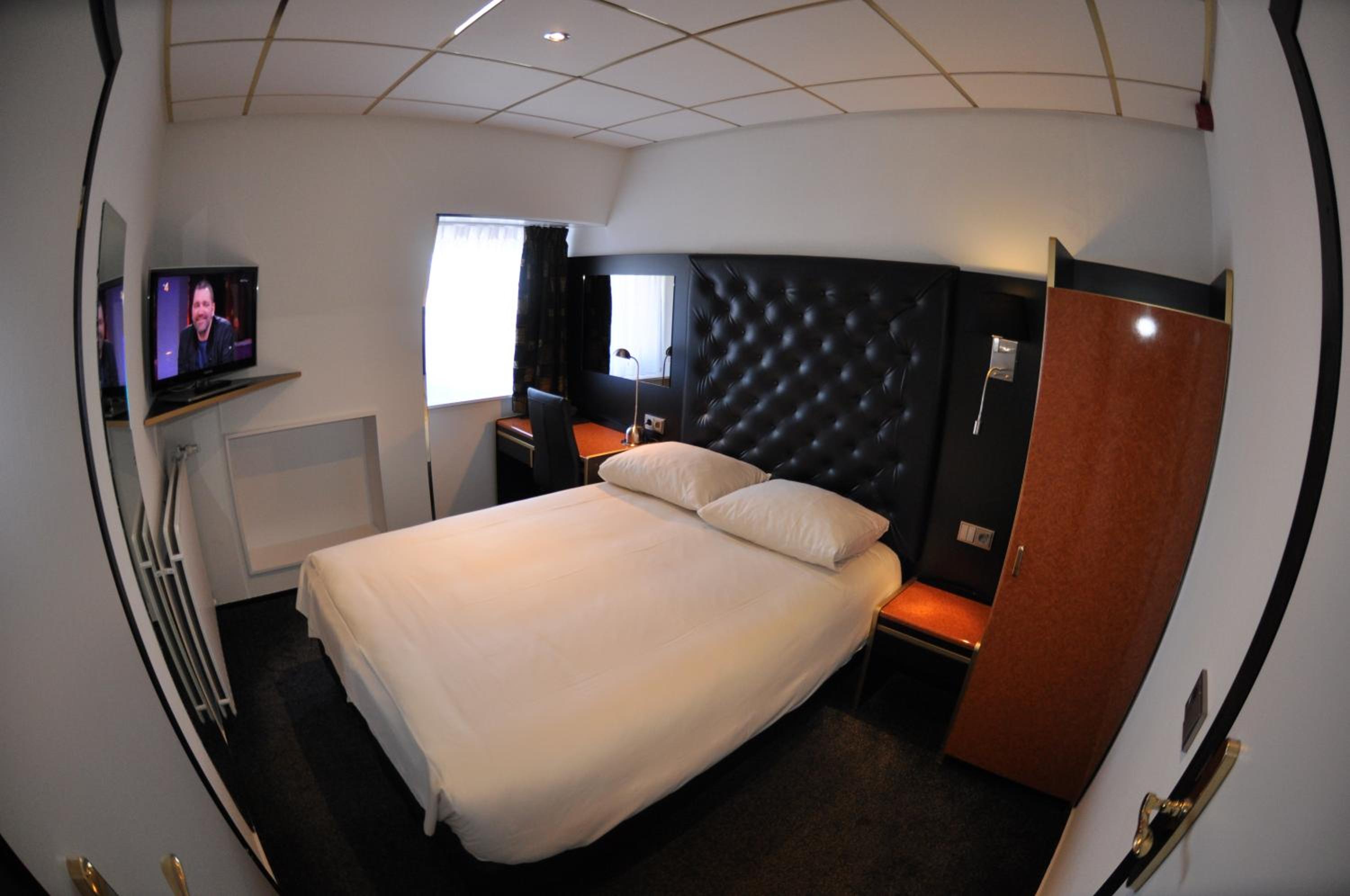 Economy Double Room photo 3