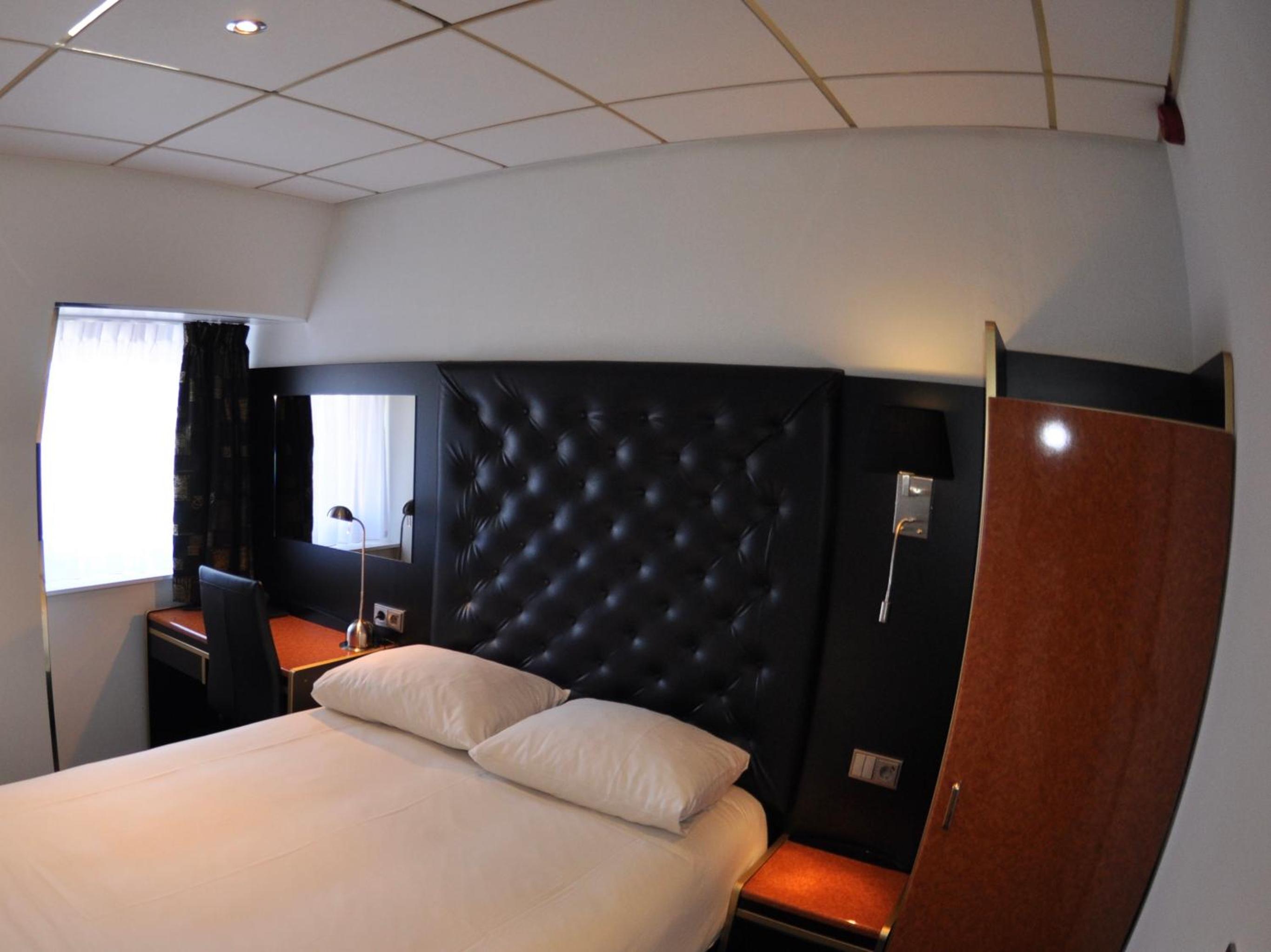 Economy Double Room photo 2