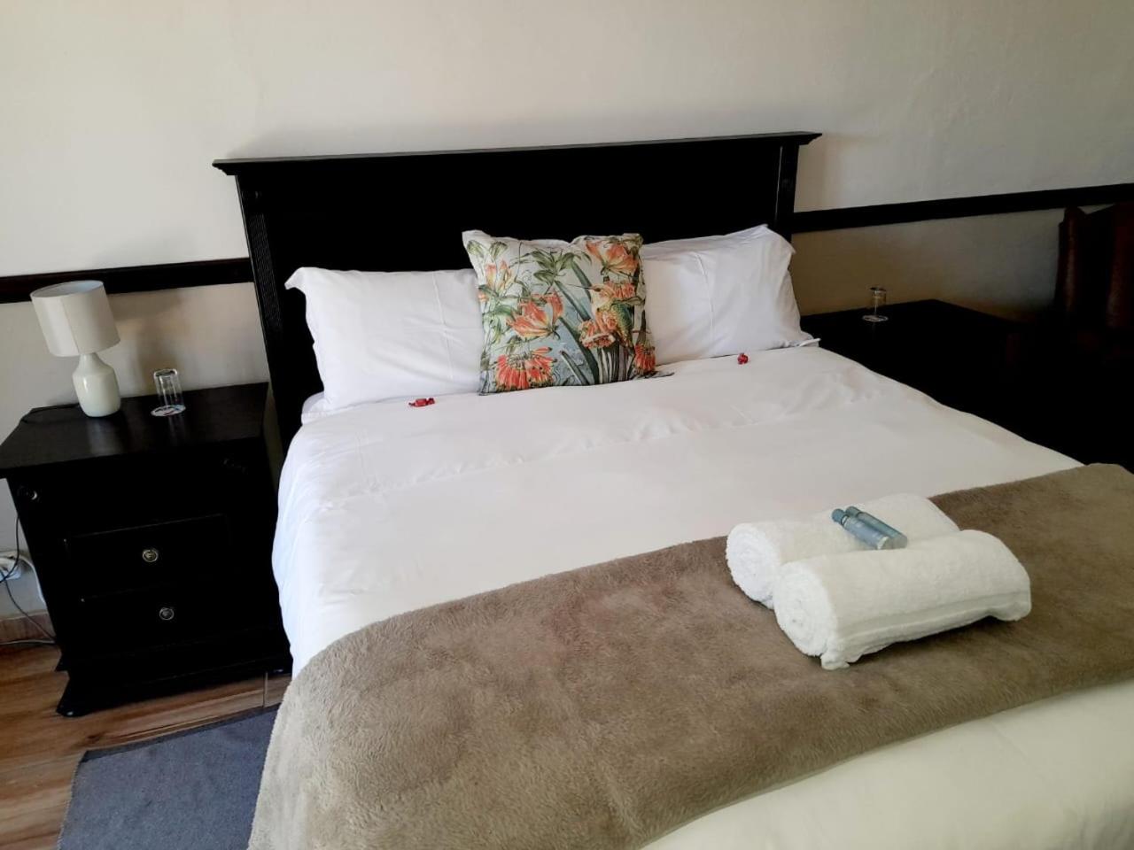 Queen Room with Garden View photo 1