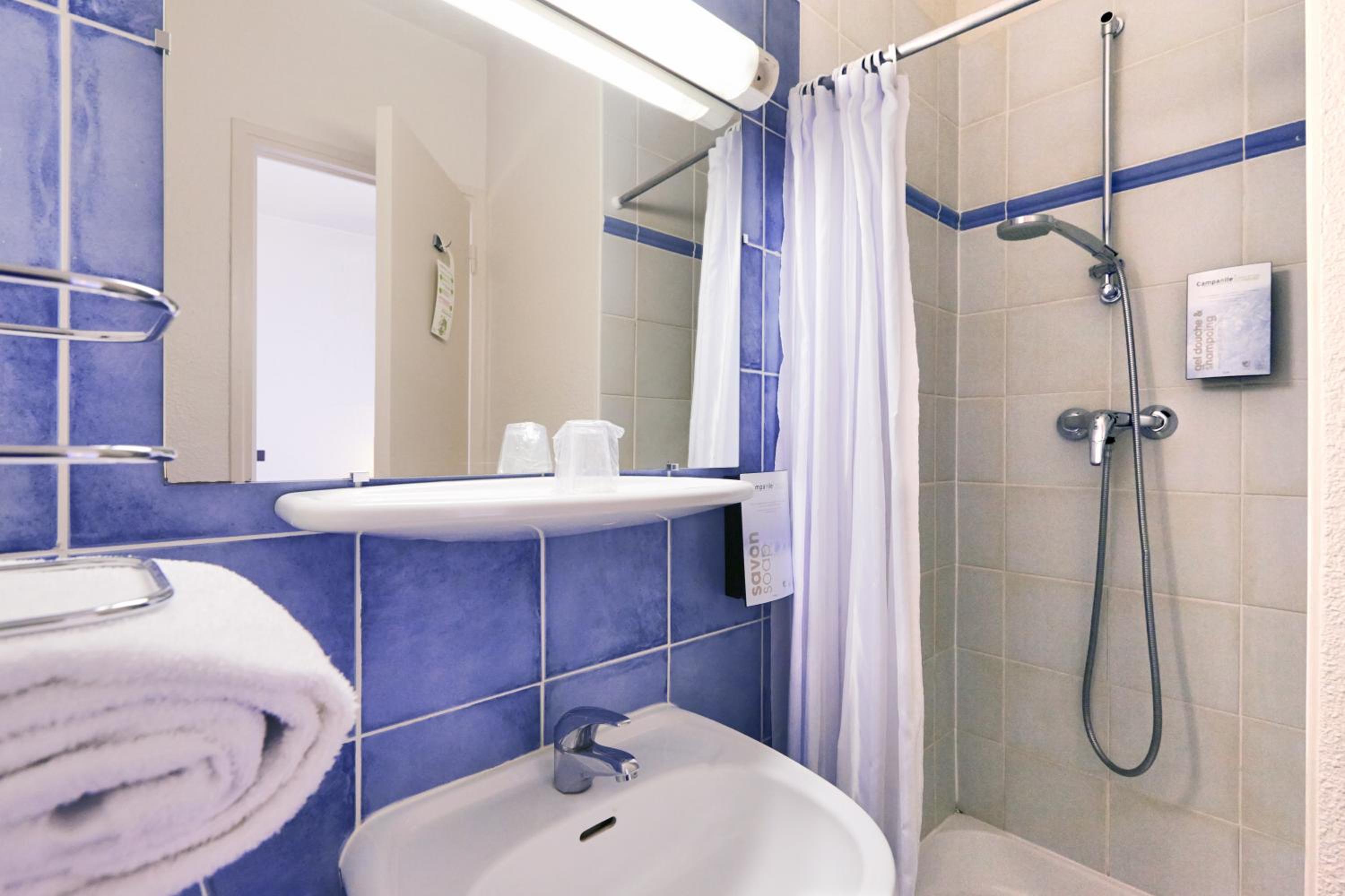 Double Room - Photo 7