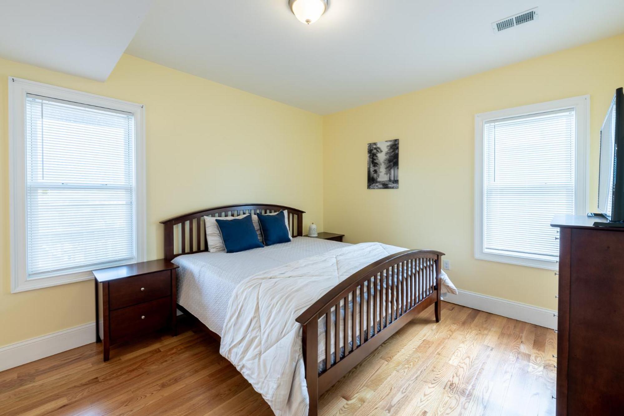 Apartment photo 2