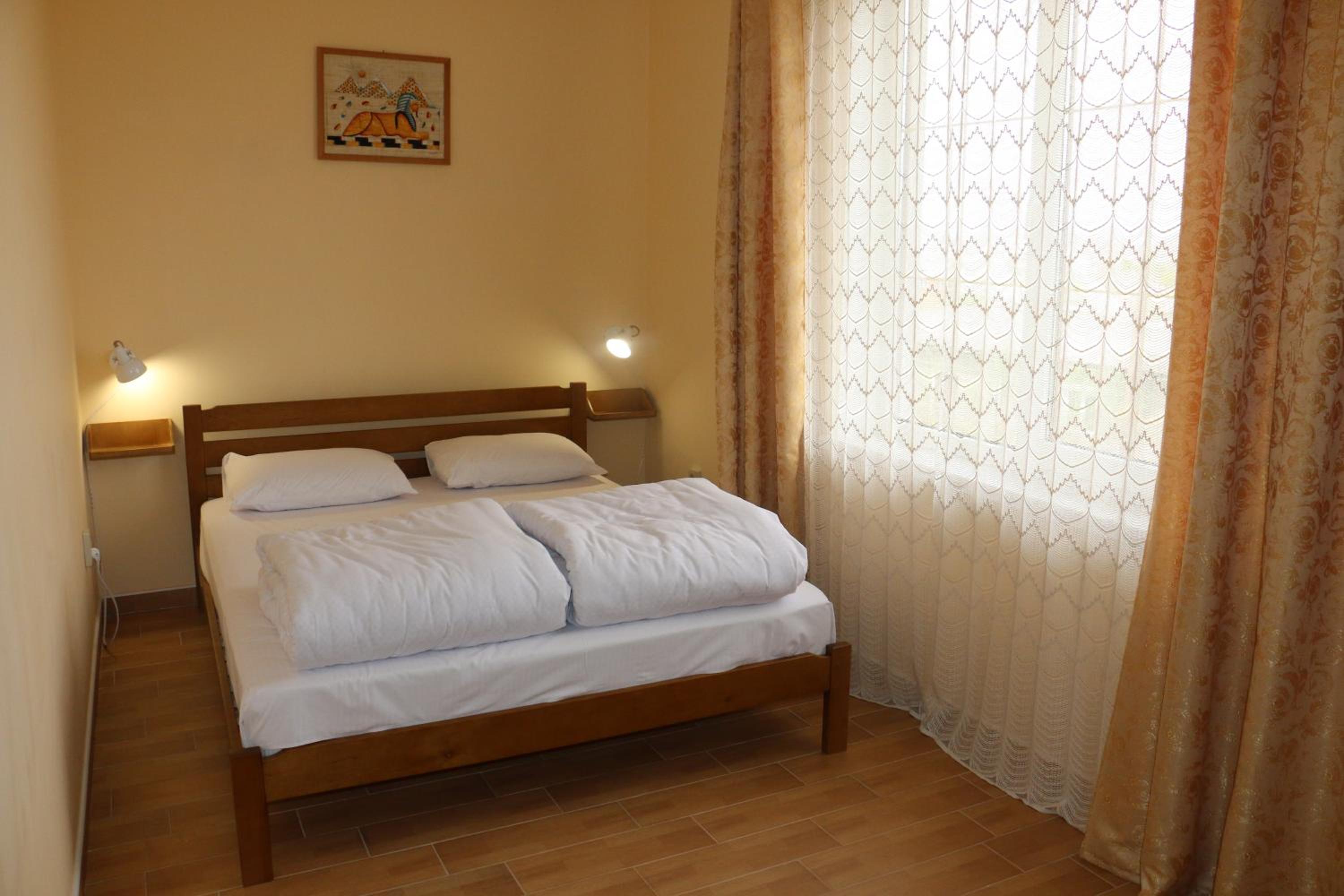 Double Room with Shared Bathroom photo 1