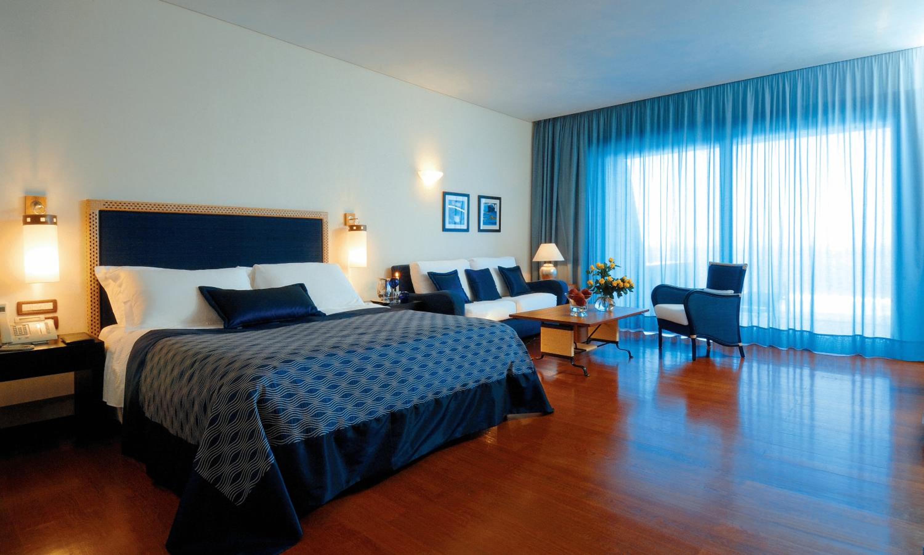 Bungalow on the Waterfront photo 2