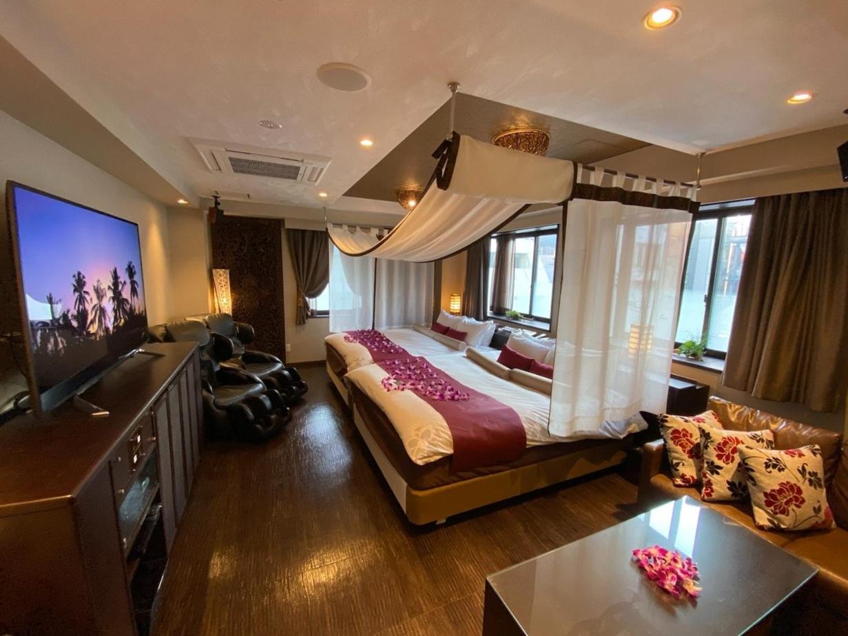 Platinum Suite Twin - Non-Smoking - Unlimited Alcohol