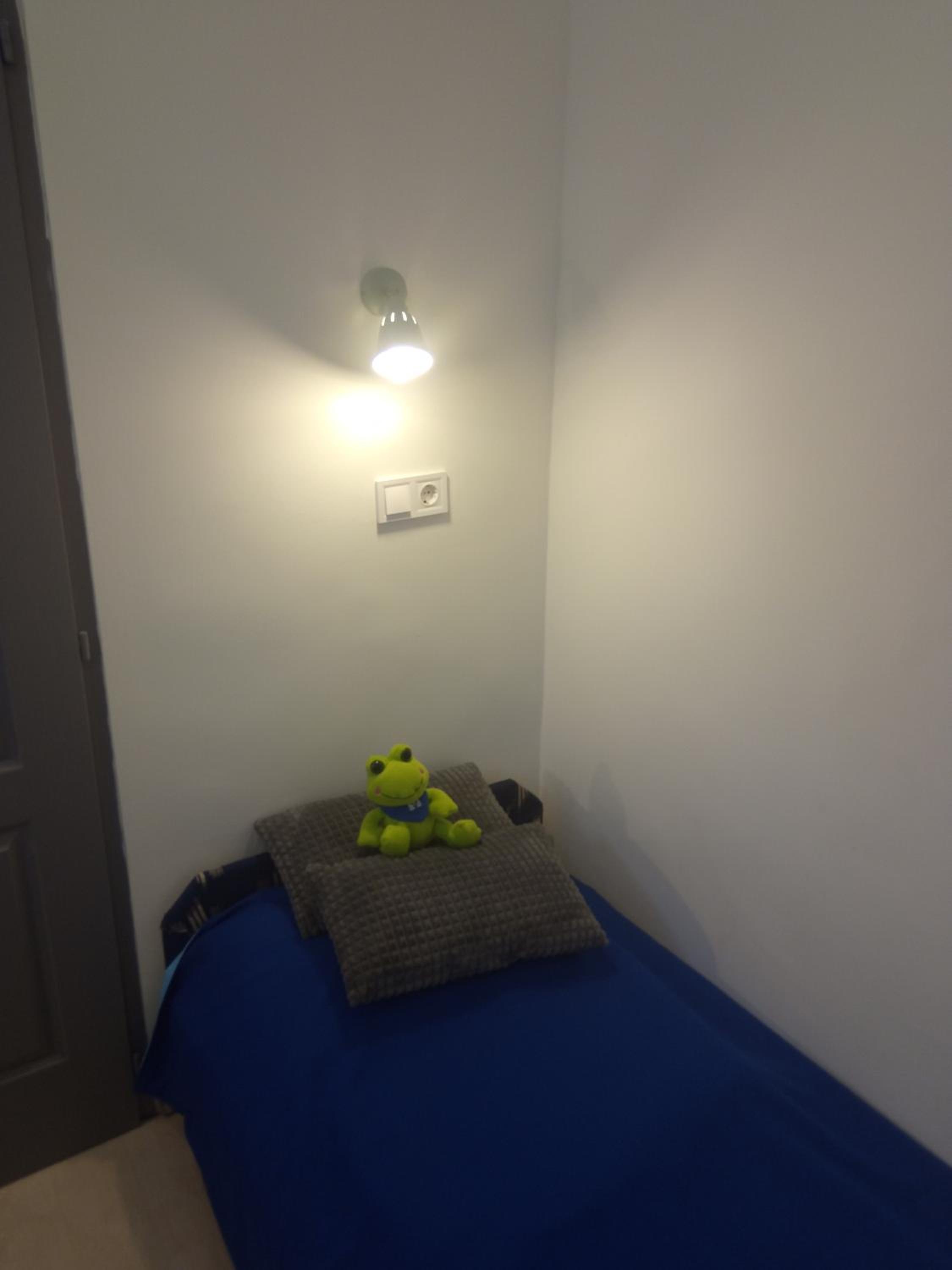 Two-Bedroom Apartment - Photo 9