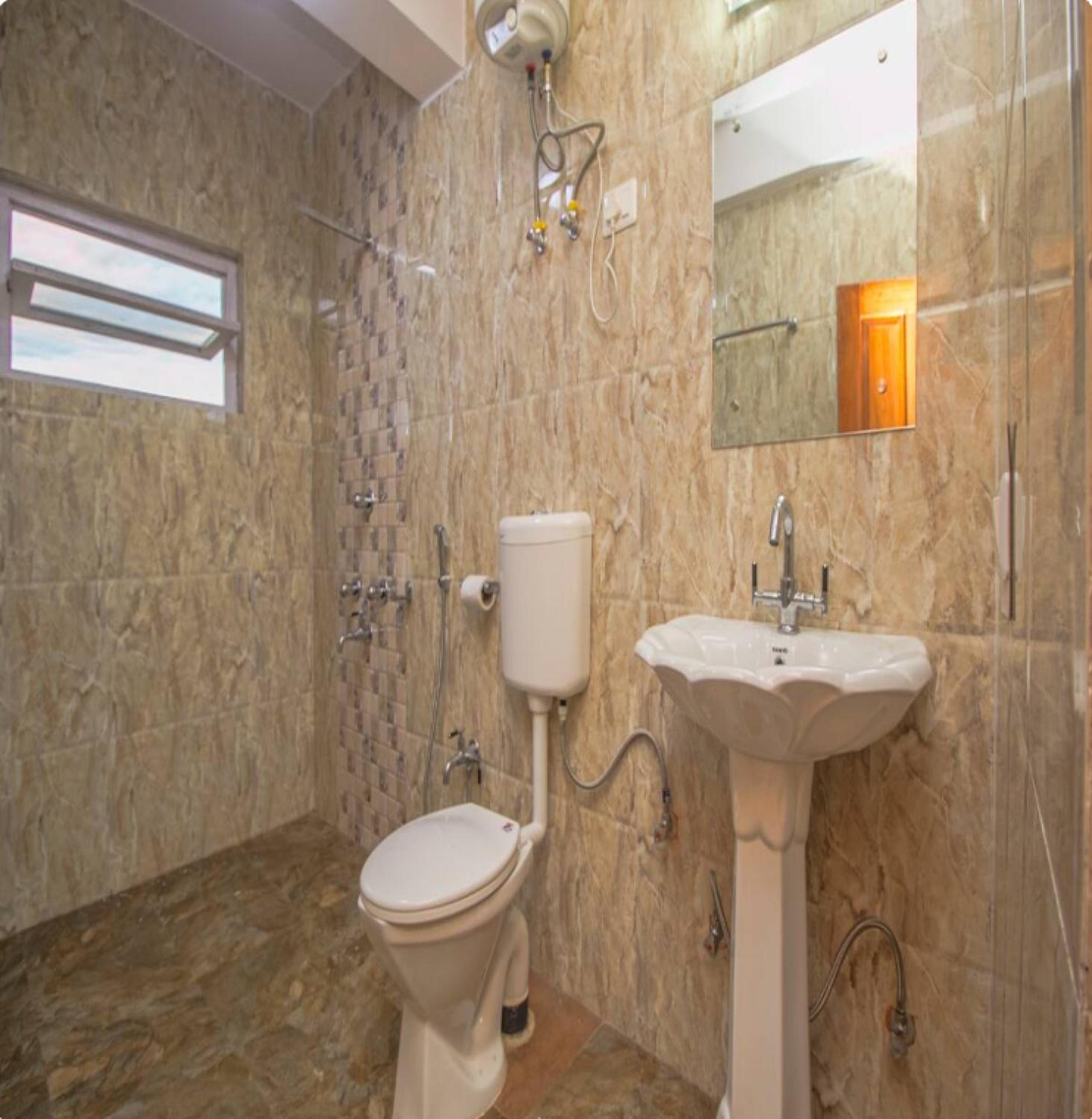 Deluxe Double Room photo 3